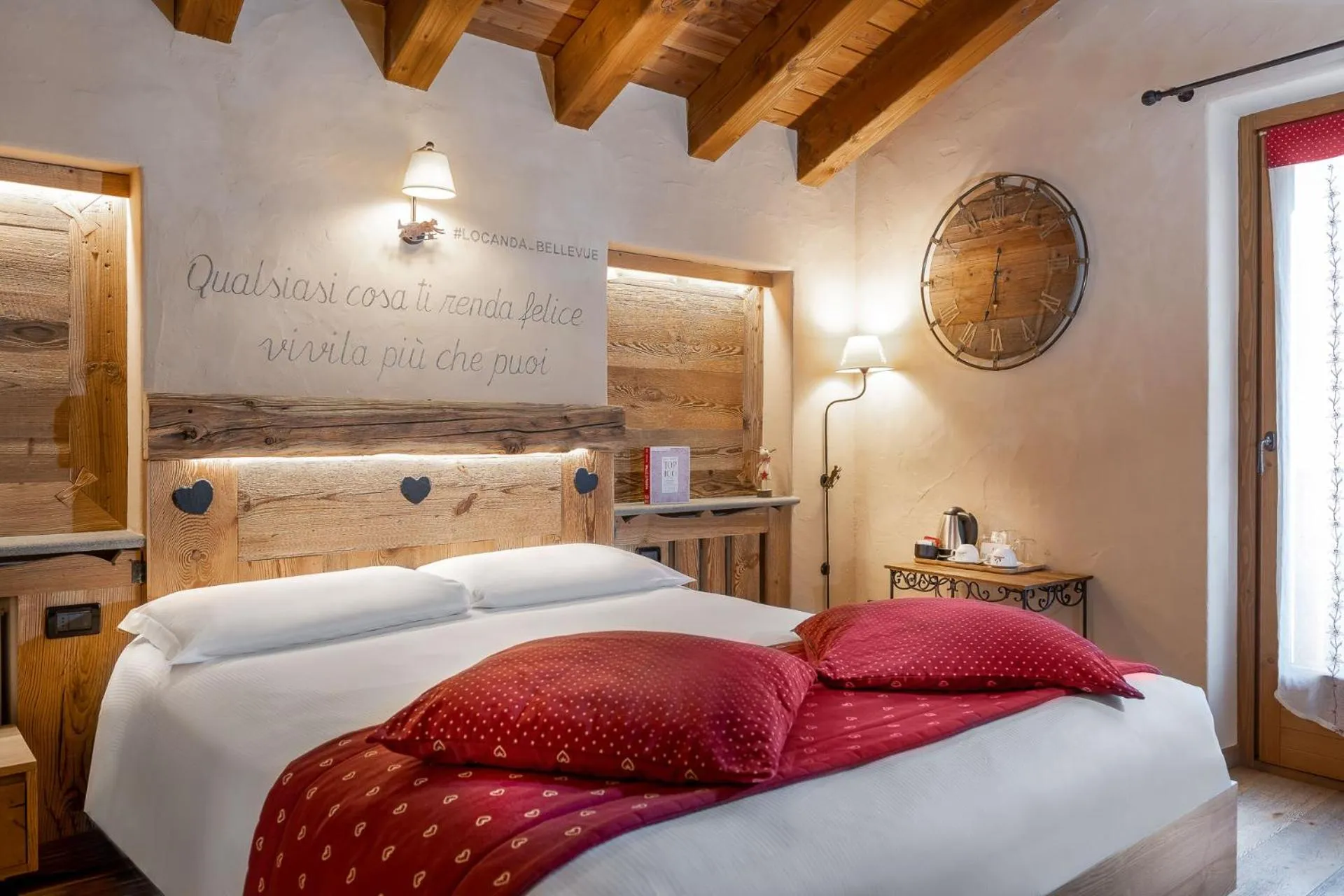 Photo of the whole room, Bed in Locanda Bellevue