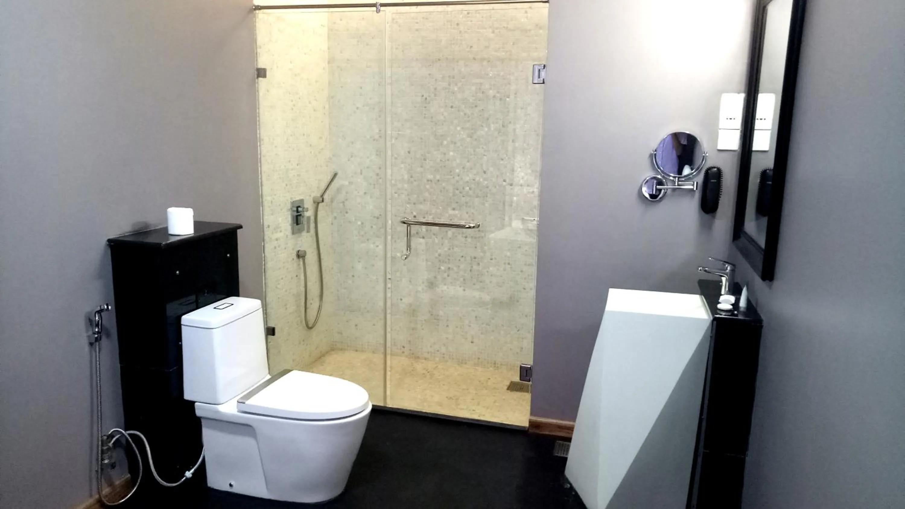 Bathroom in Club Waskaduwa Beach Resort & Spa