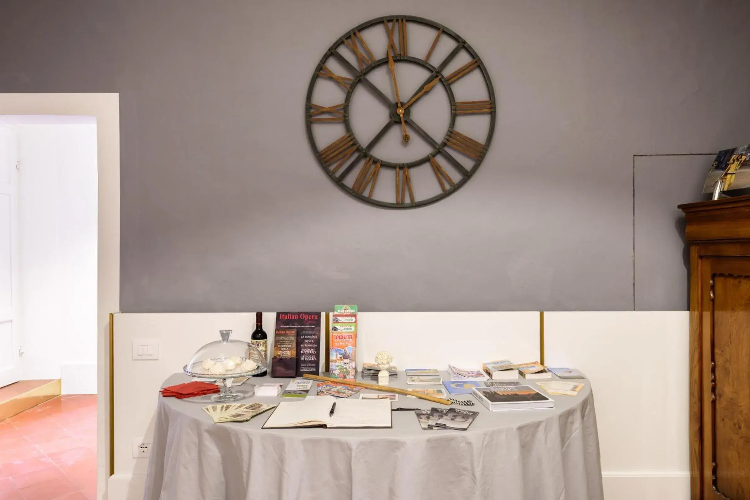 Lobby or reception in La Terrazza Sul Campo-Rooms Only Lobby or reception in La Terrazza Sul Campo-Rooms Only