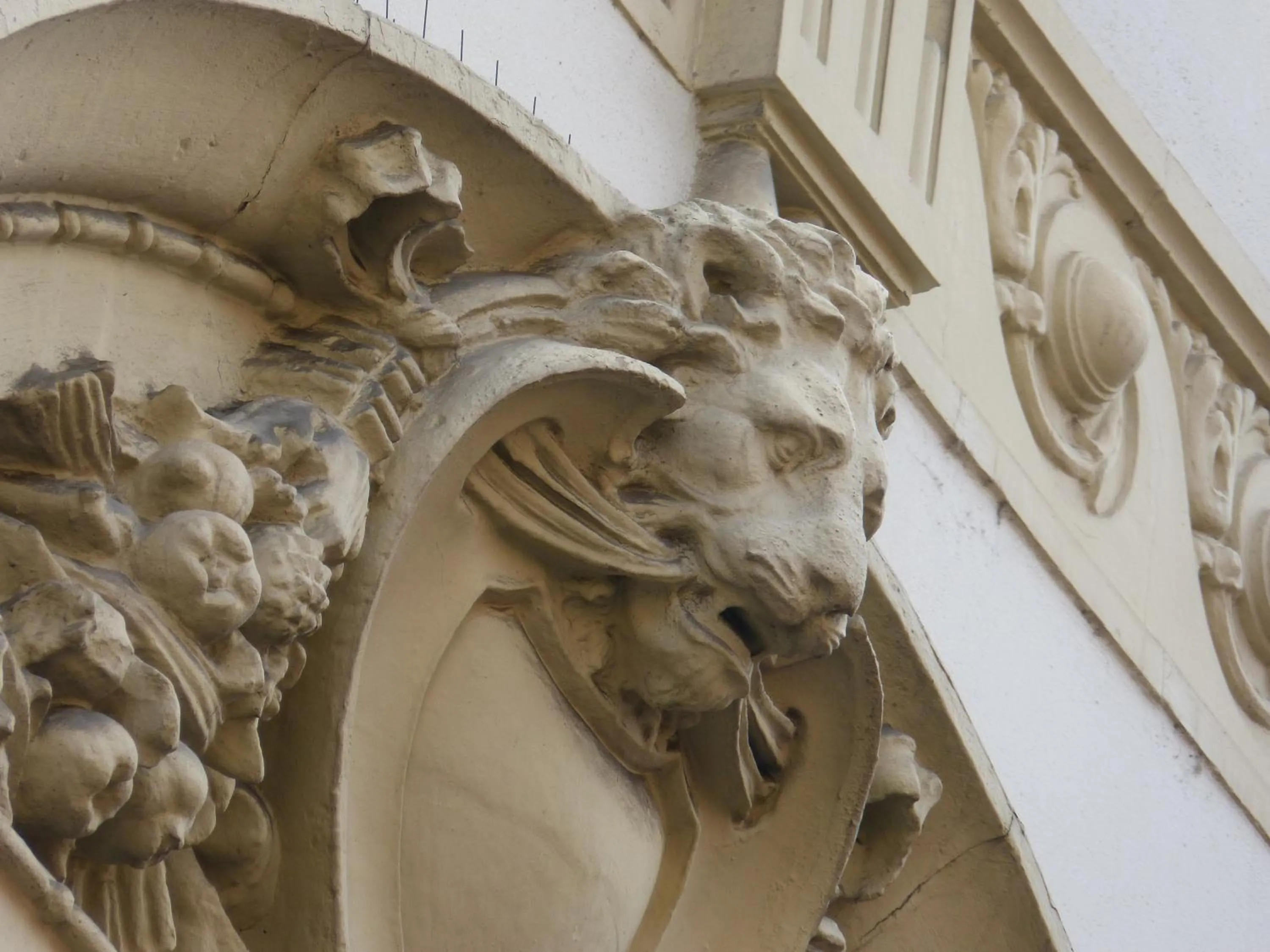 Decorative detail in Residenza Piazza Santo Stefano