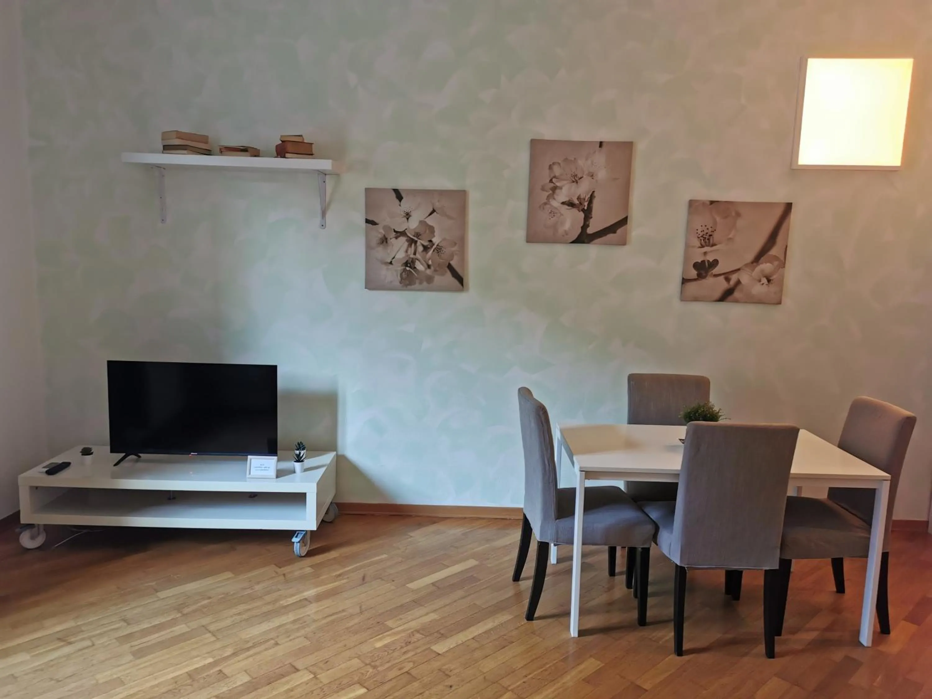 Dining area in Residenza Piazza Santo Stefano