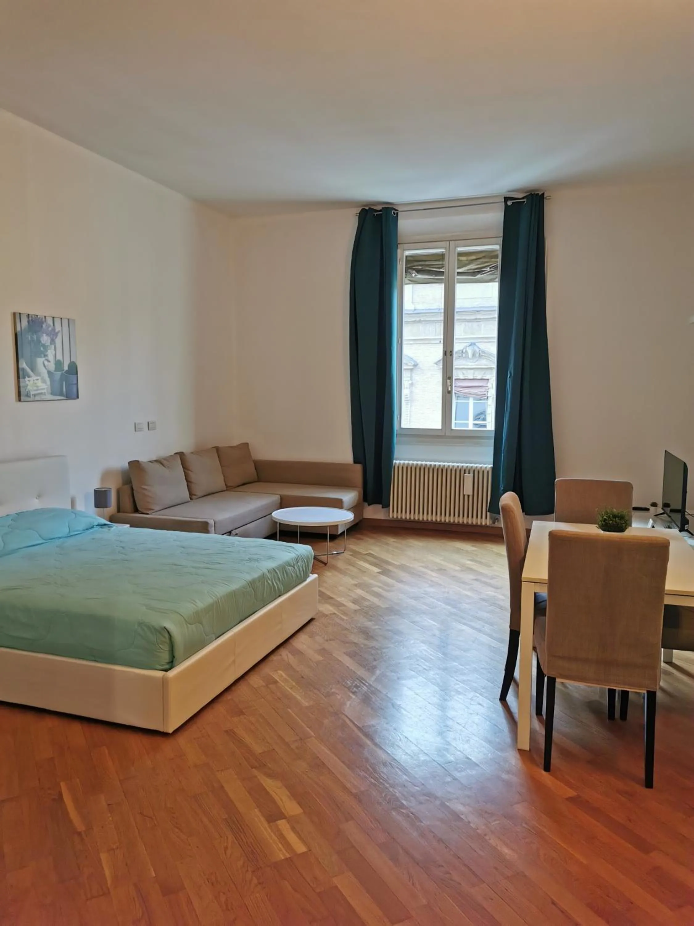 Photo of the whole room, Bed in Residenza Piazza Santo Stefano