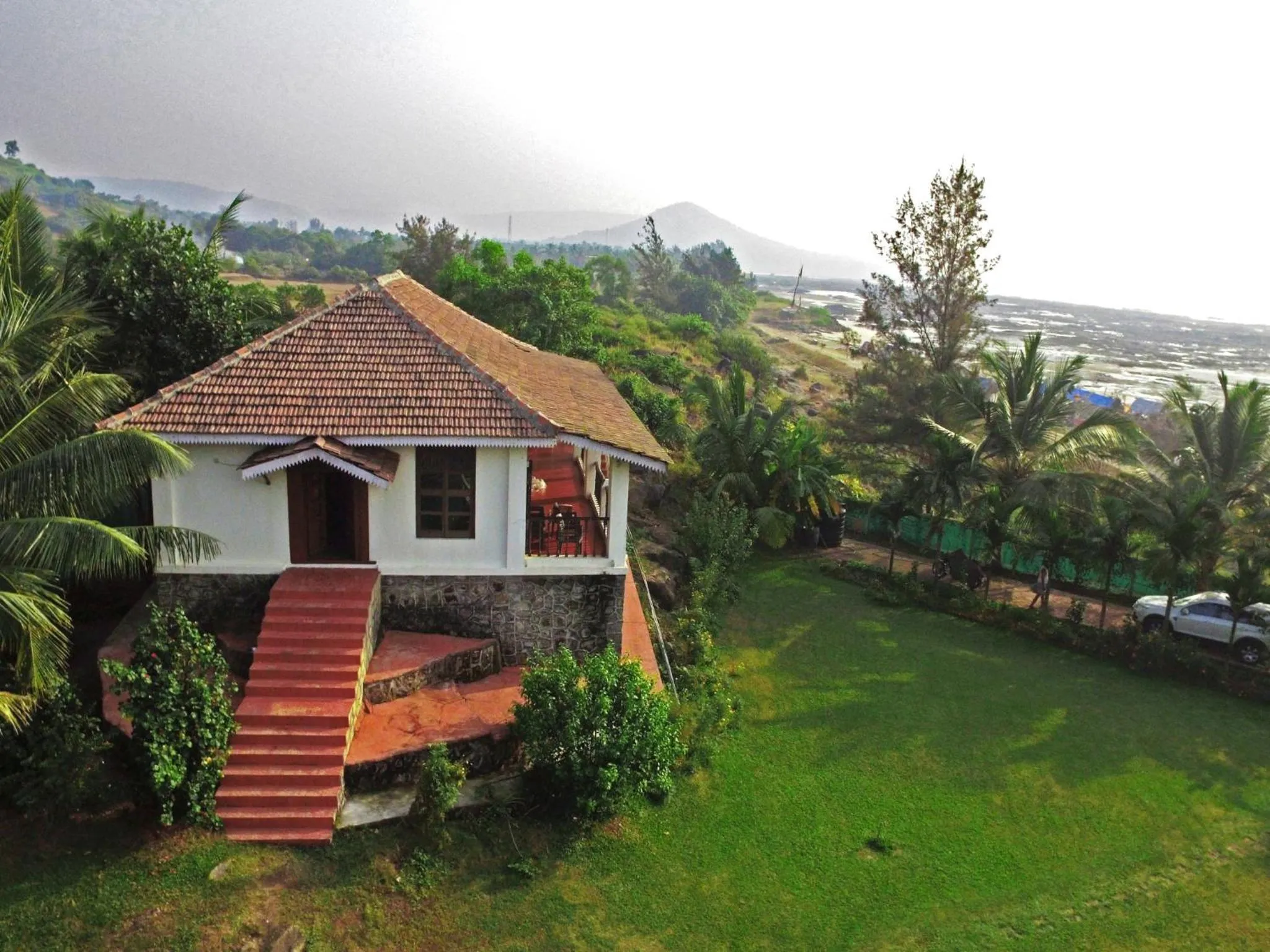 Facade/entrance in SaffronStays Salt Rim on the Beach, Korlai