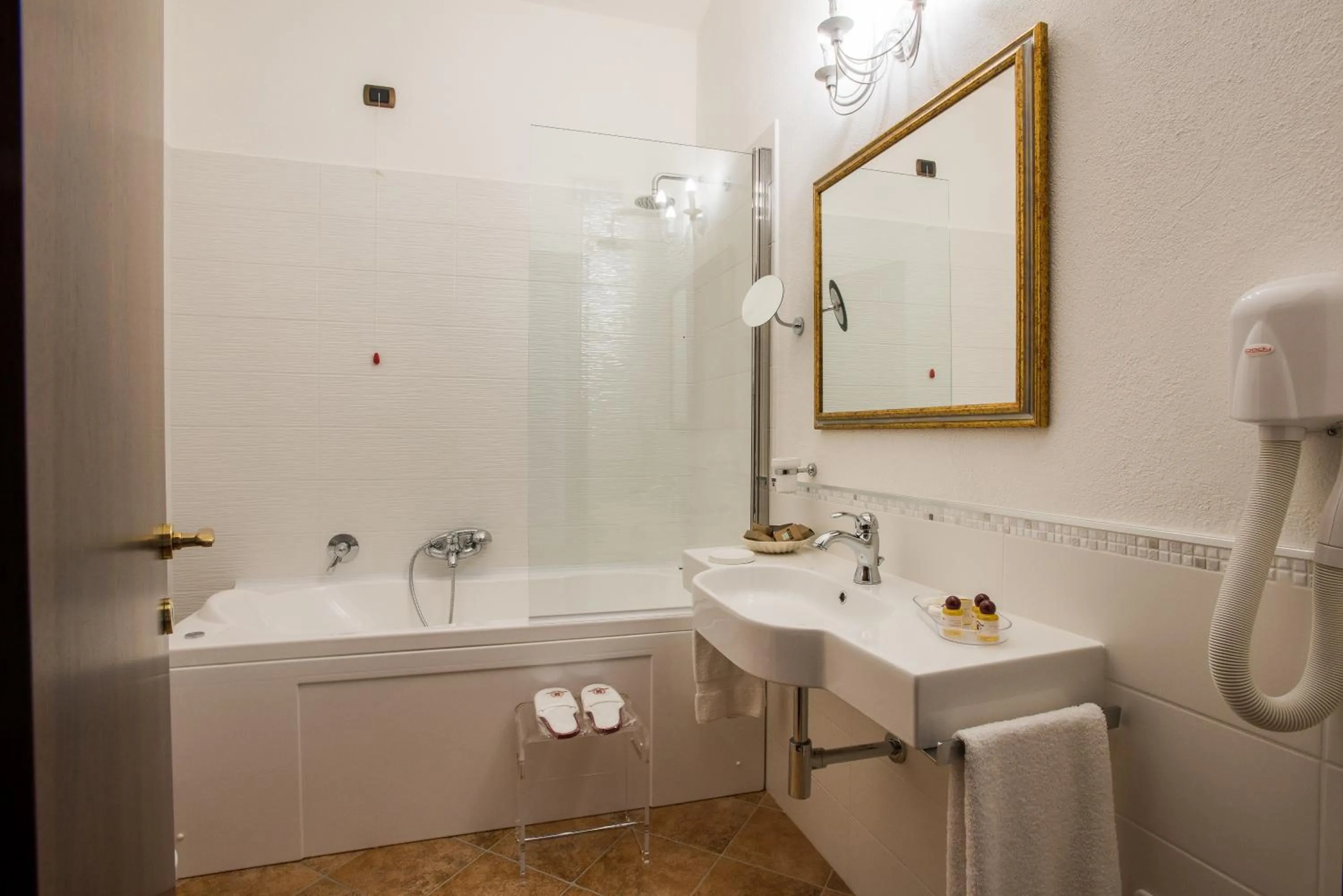 Bathroom in Hotel Lido degli Spagnoli Wellness & Spa