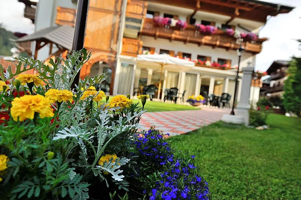 Decorative detail in Hotel Gianna