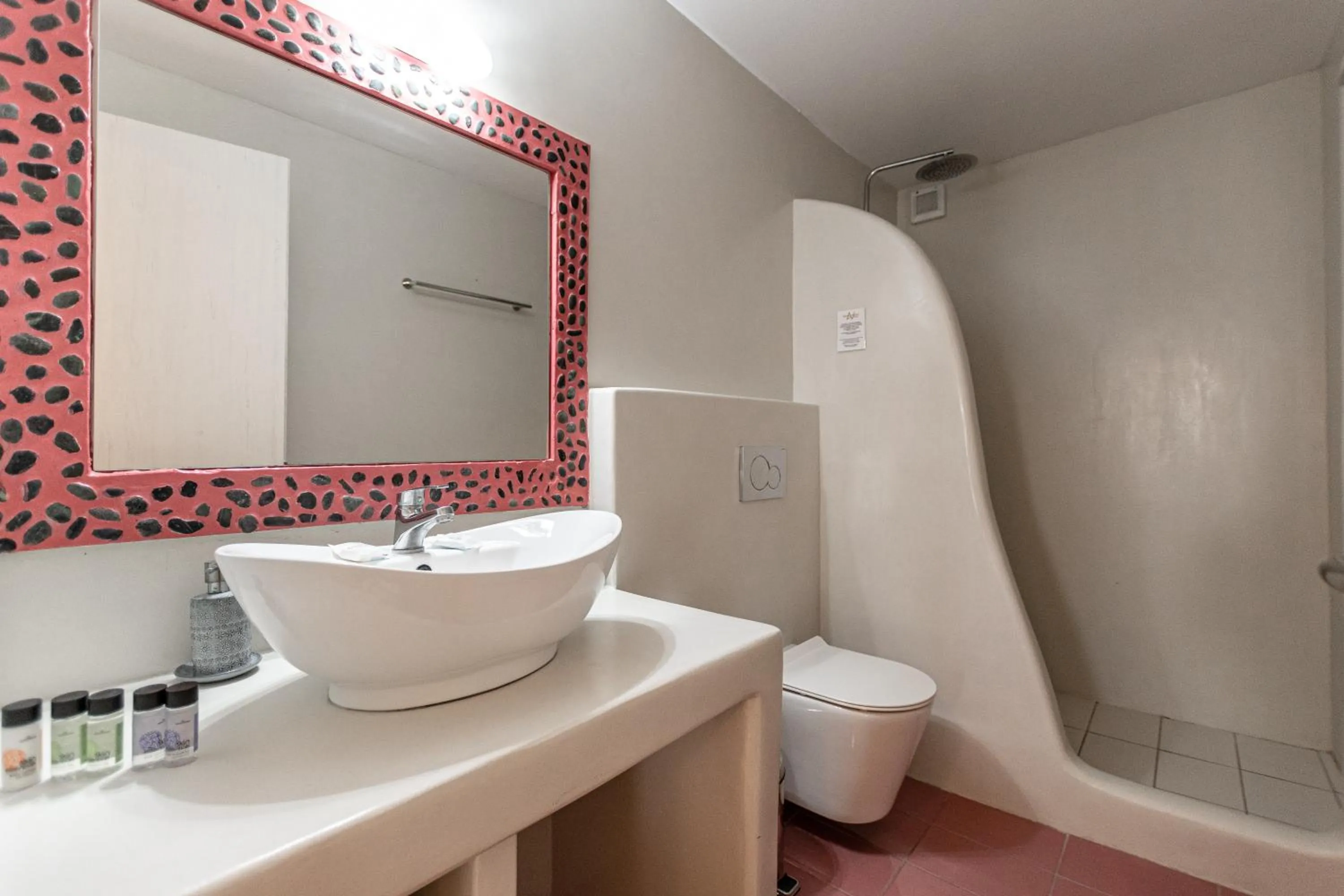 Annita's Village Hotel