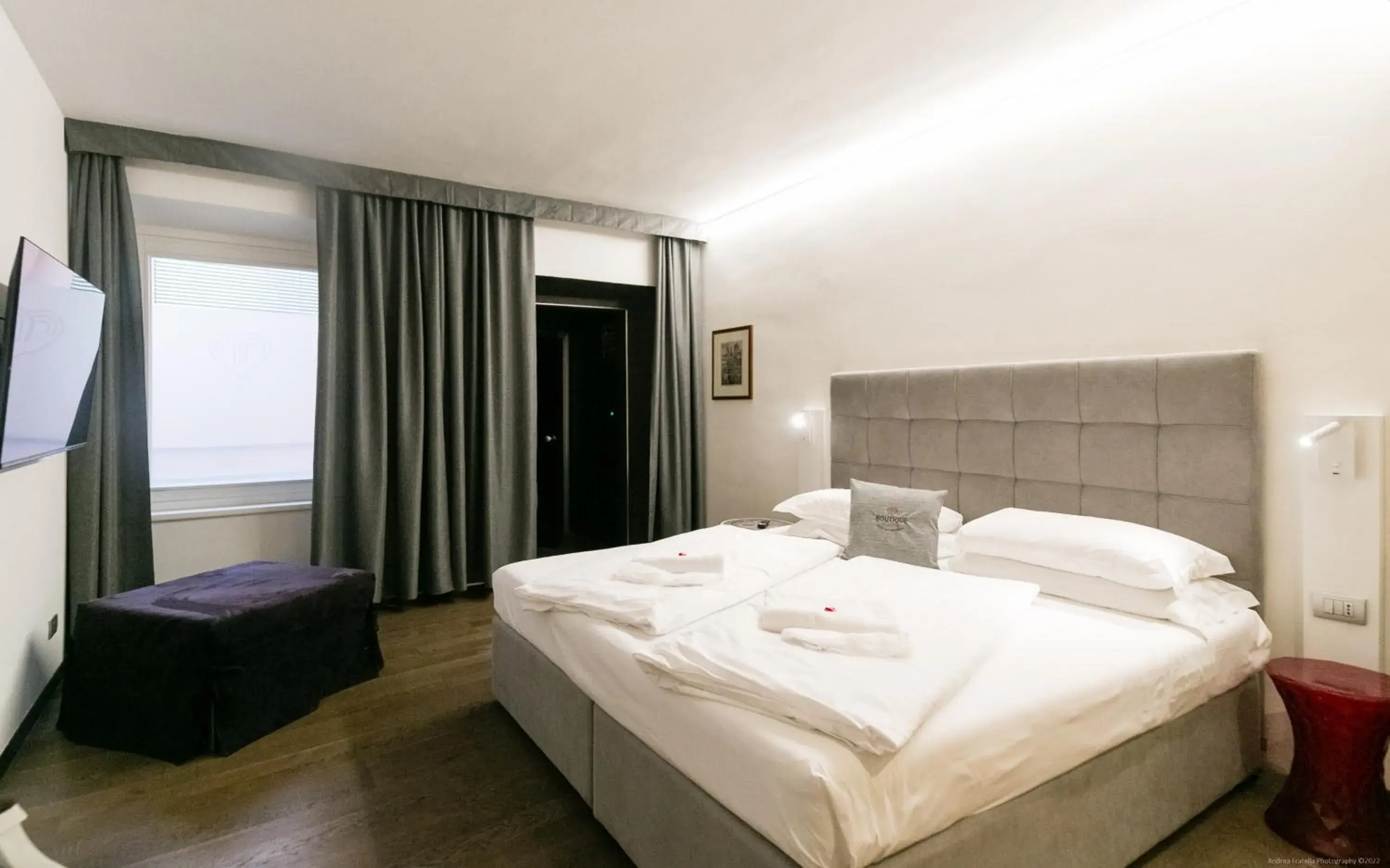 Superior King Room with Hot Tub and Steam Bath in Boutique Exclusive B&B Superior King Room with Hot Tub and Steam Bath in Boutique Exclusive B&B