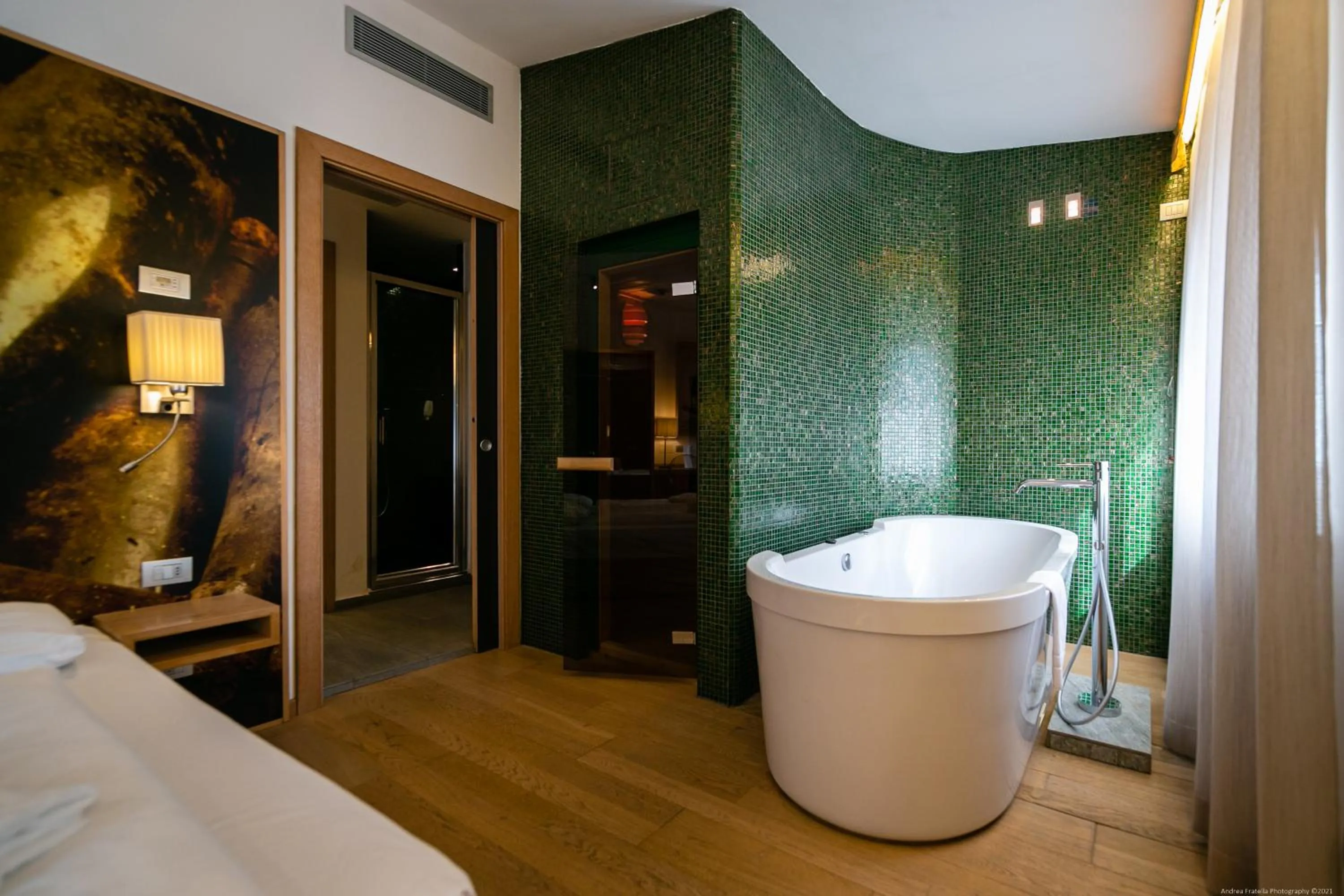 Hot Tub, Bed in Boutique Exclusive B&B