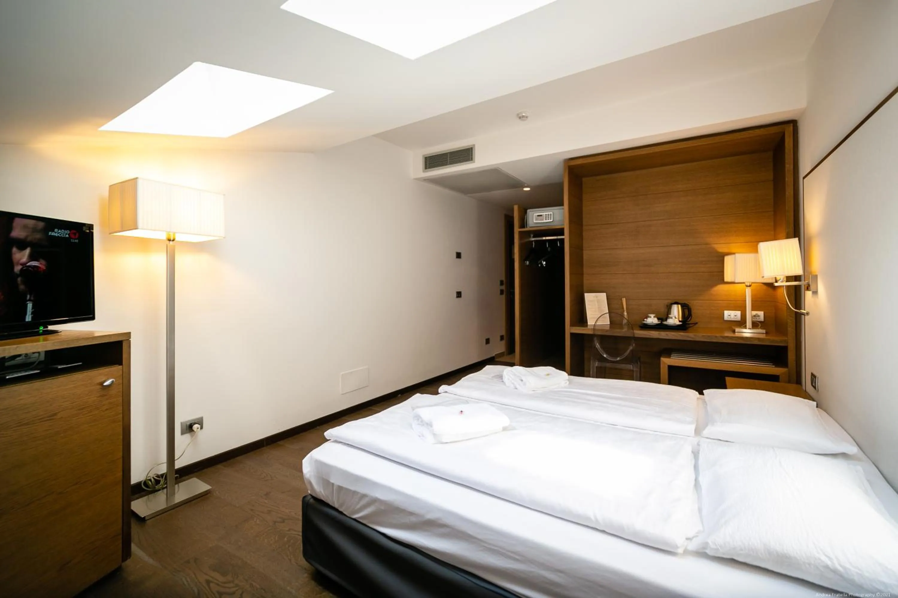 Communal lounge/ TV room, Bed in Boutique Exclusive B&B