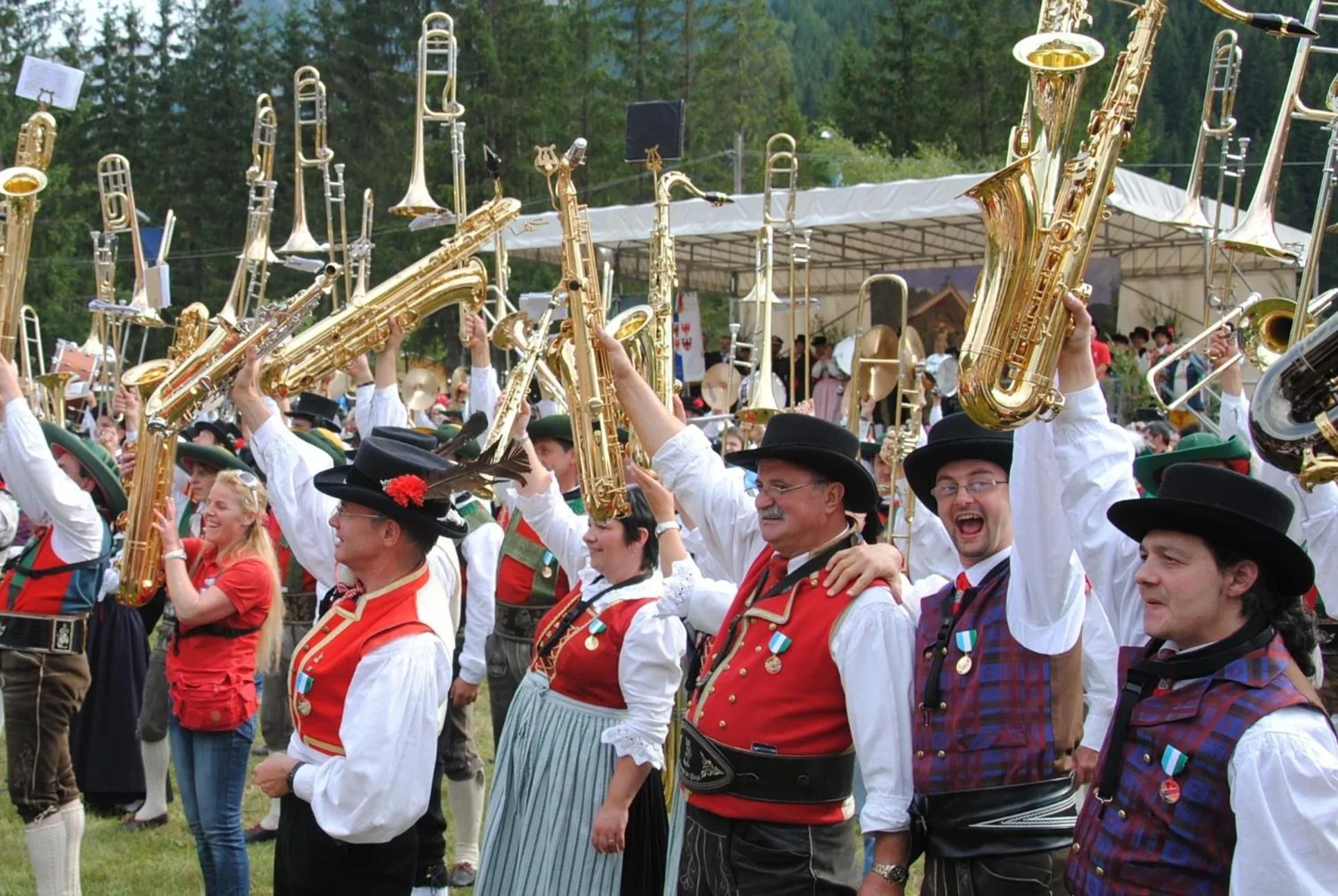 People in Dolasilla Park Hotel