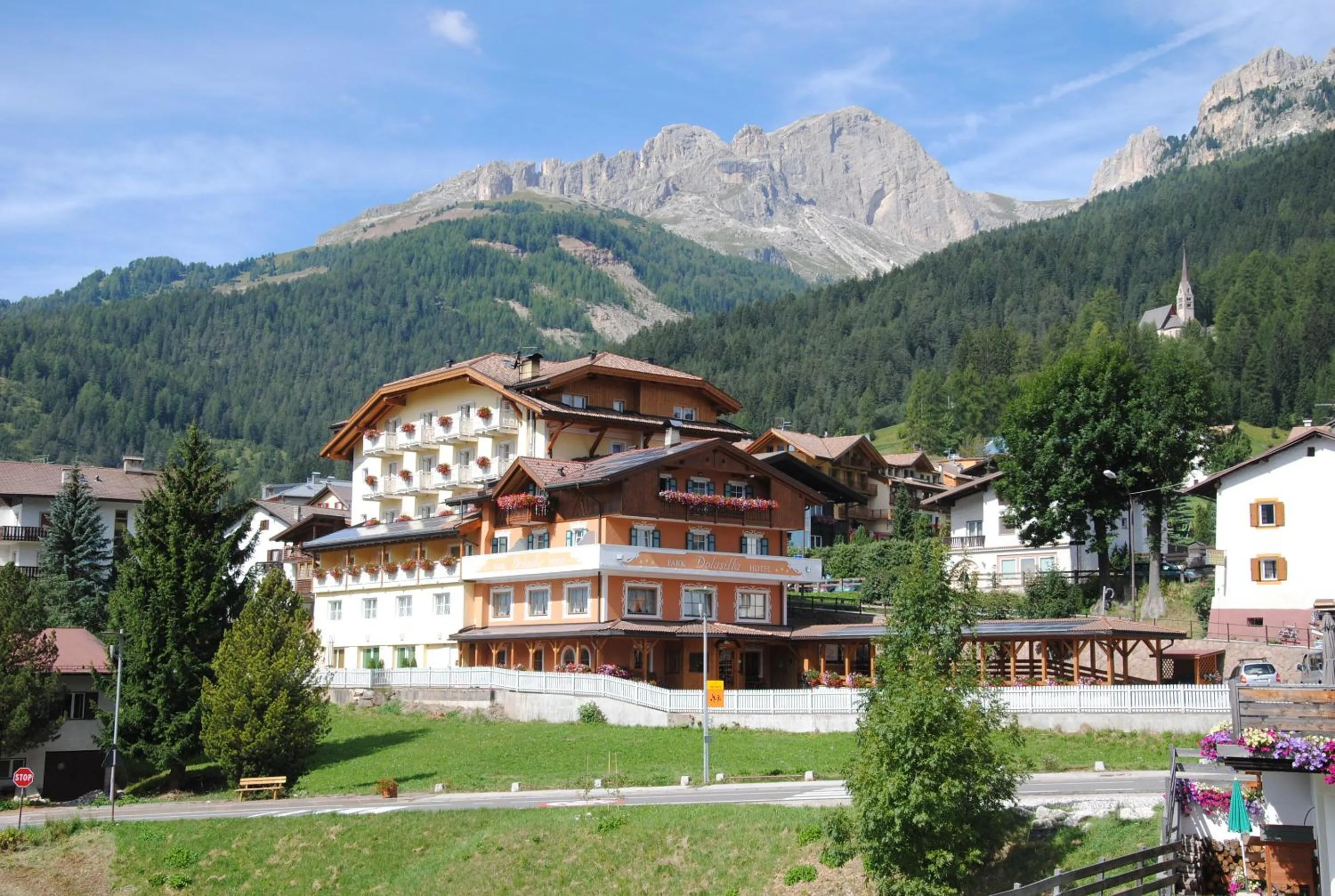 Property building in Dolasilla Park Hotel