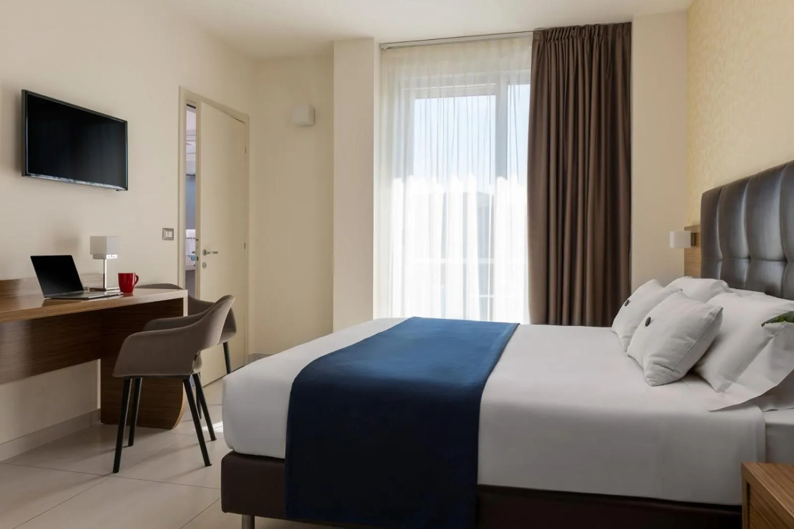 Superior Double Room in Aqua Hotel