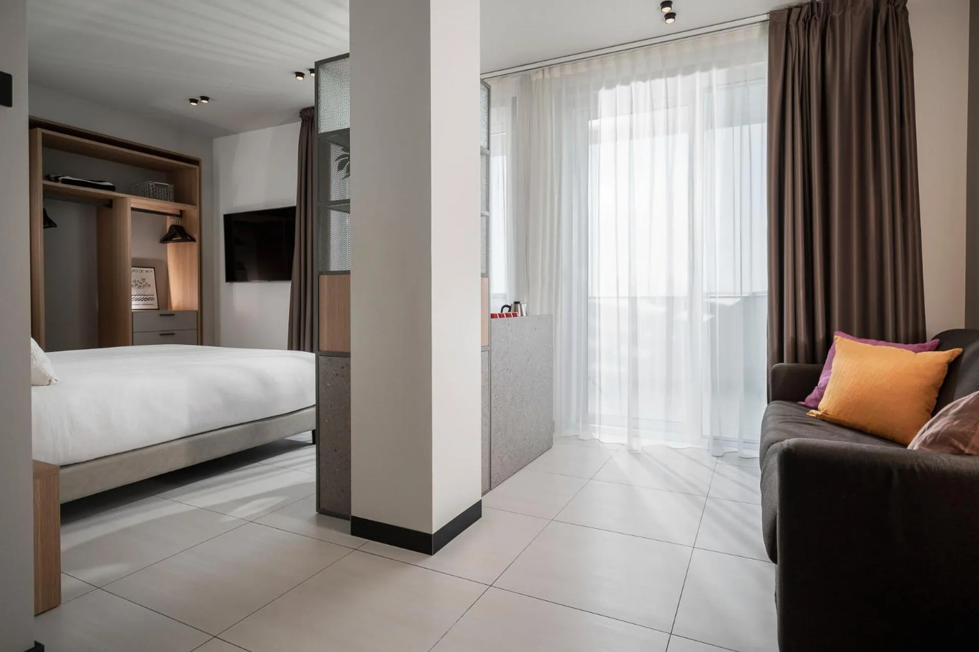 Photo of the whole room, Bed in Aqua Hotel