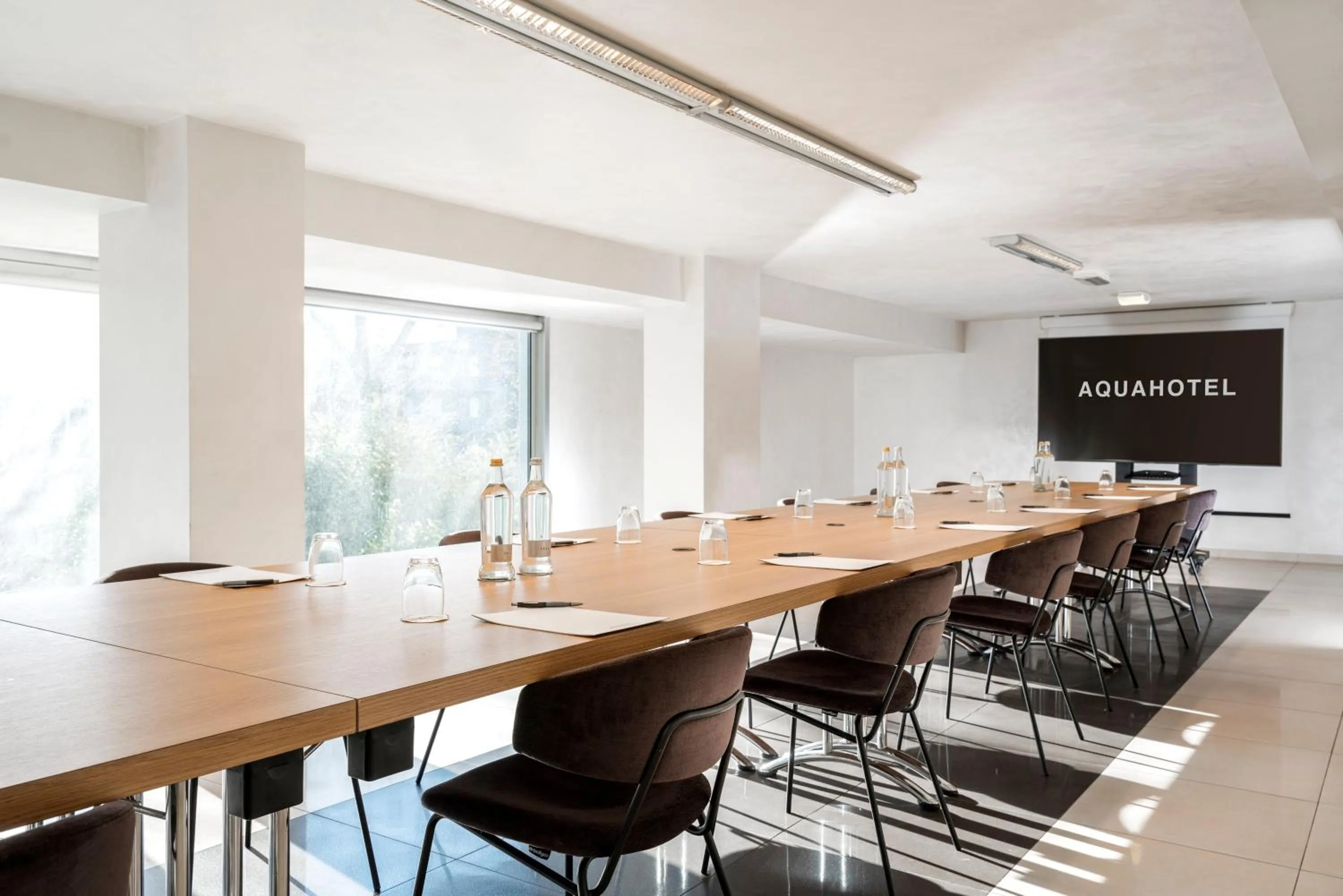 Meeting/conference room in Aqua Hotel