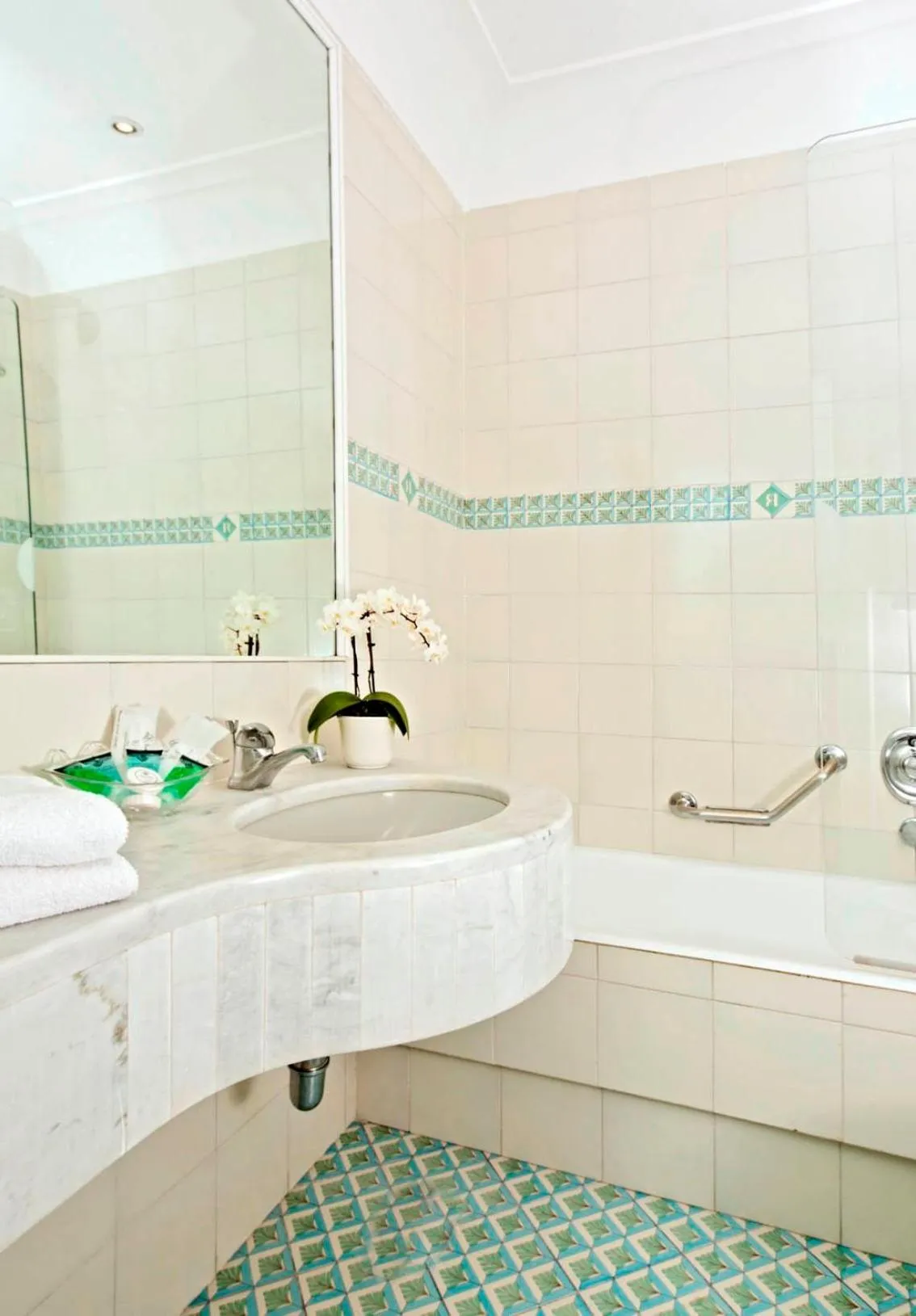 Bathroom in Grand Hotel Riviera