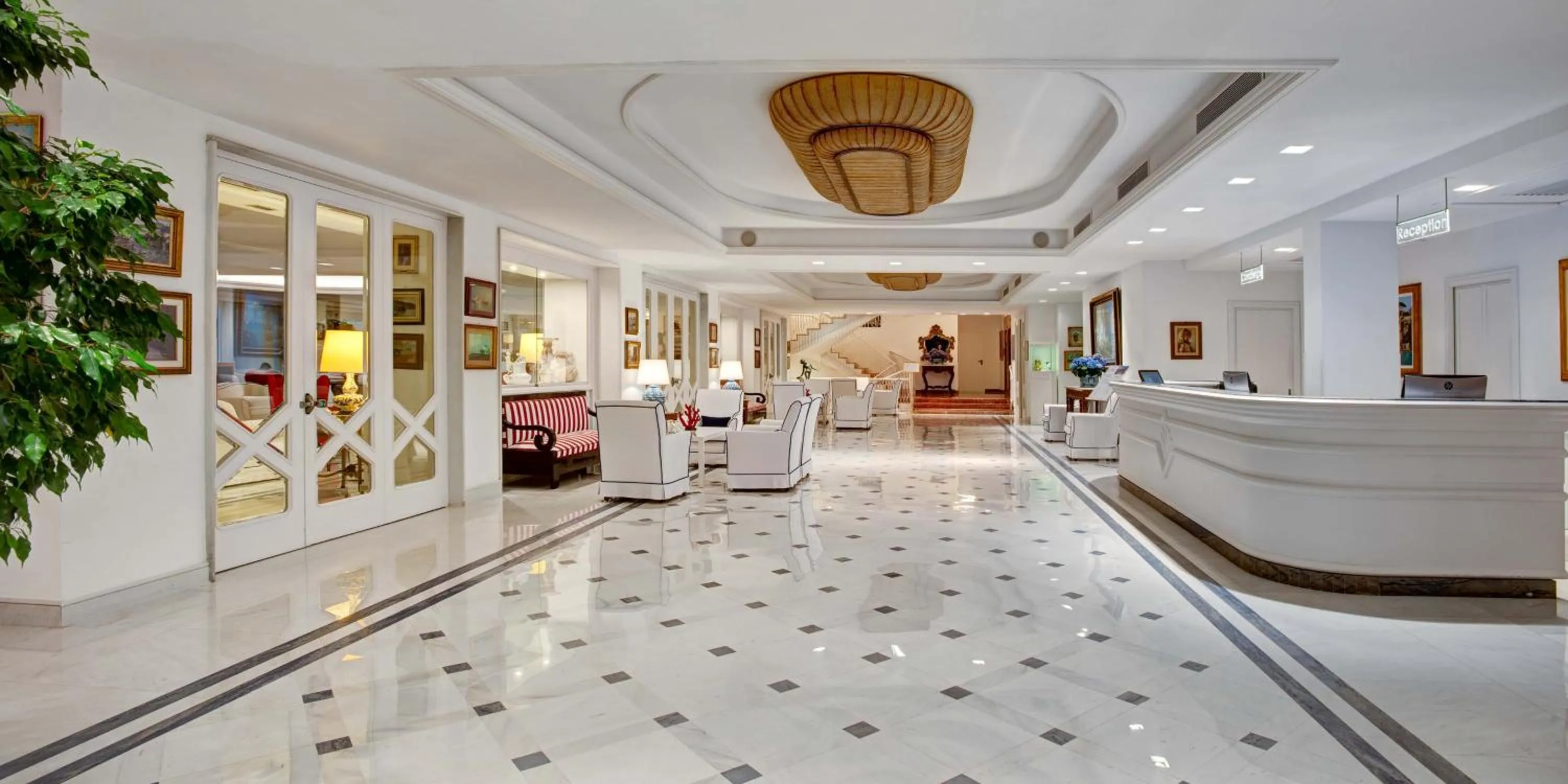 Lobby or reception in Grand Hotel Riviera