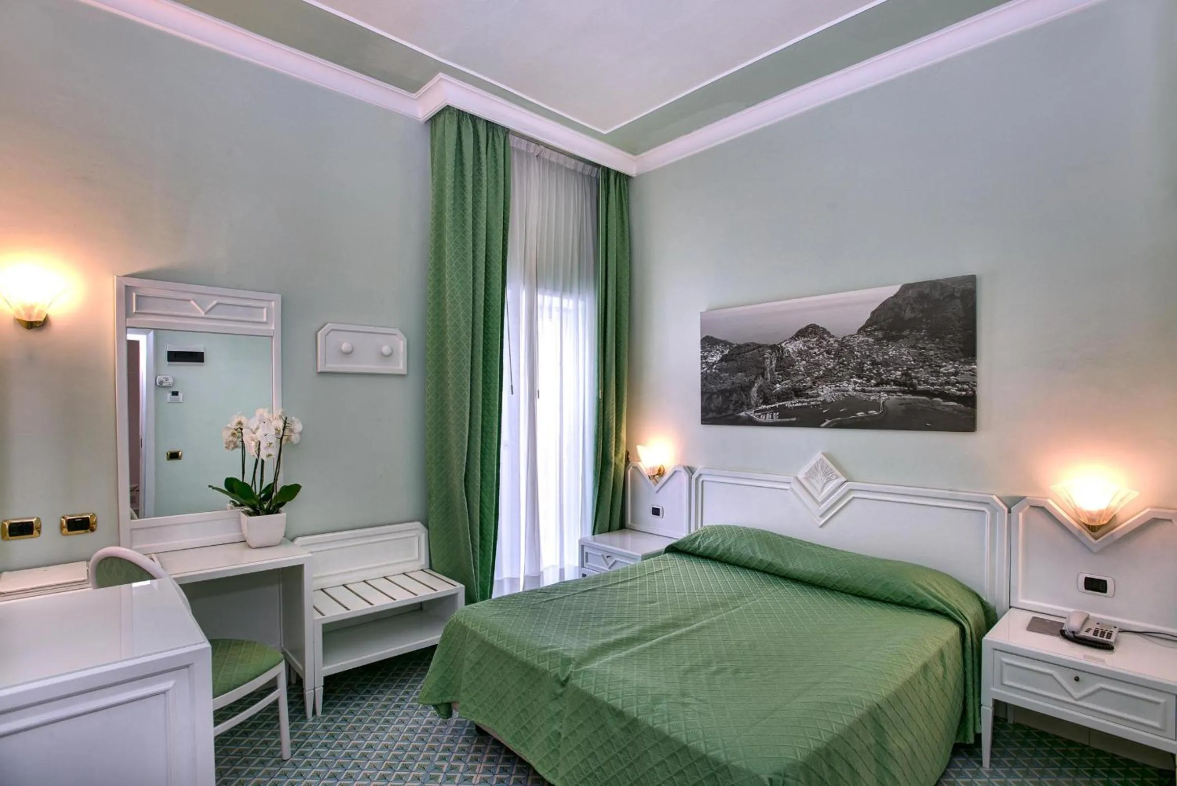 Photo of the whole room, Bed in Grand Hotel Riviera