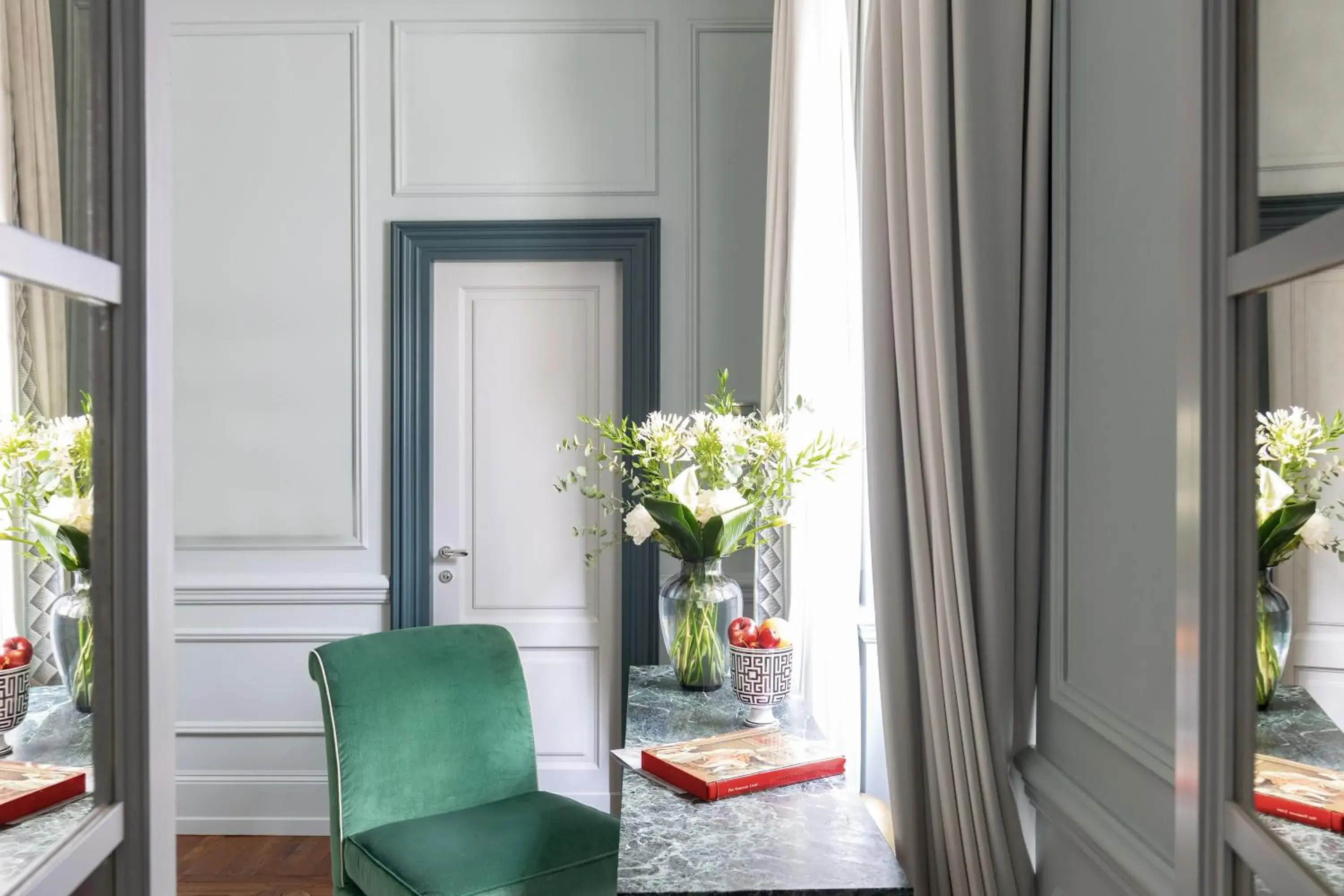 Executive Suite in The Place Firenze Executive Suite in The Place Firenze