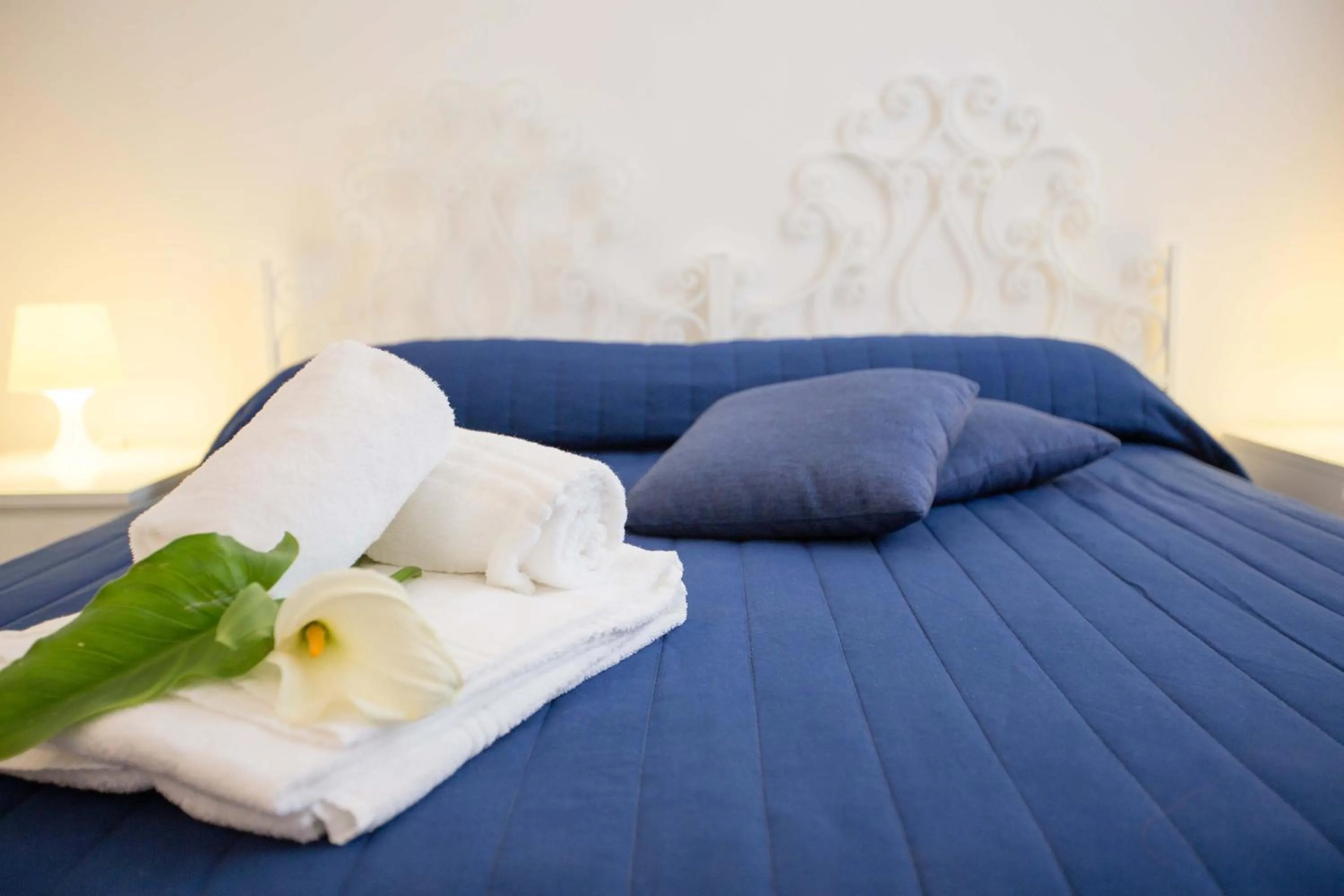 Decorative detail, Bed in Residence Guidaloca