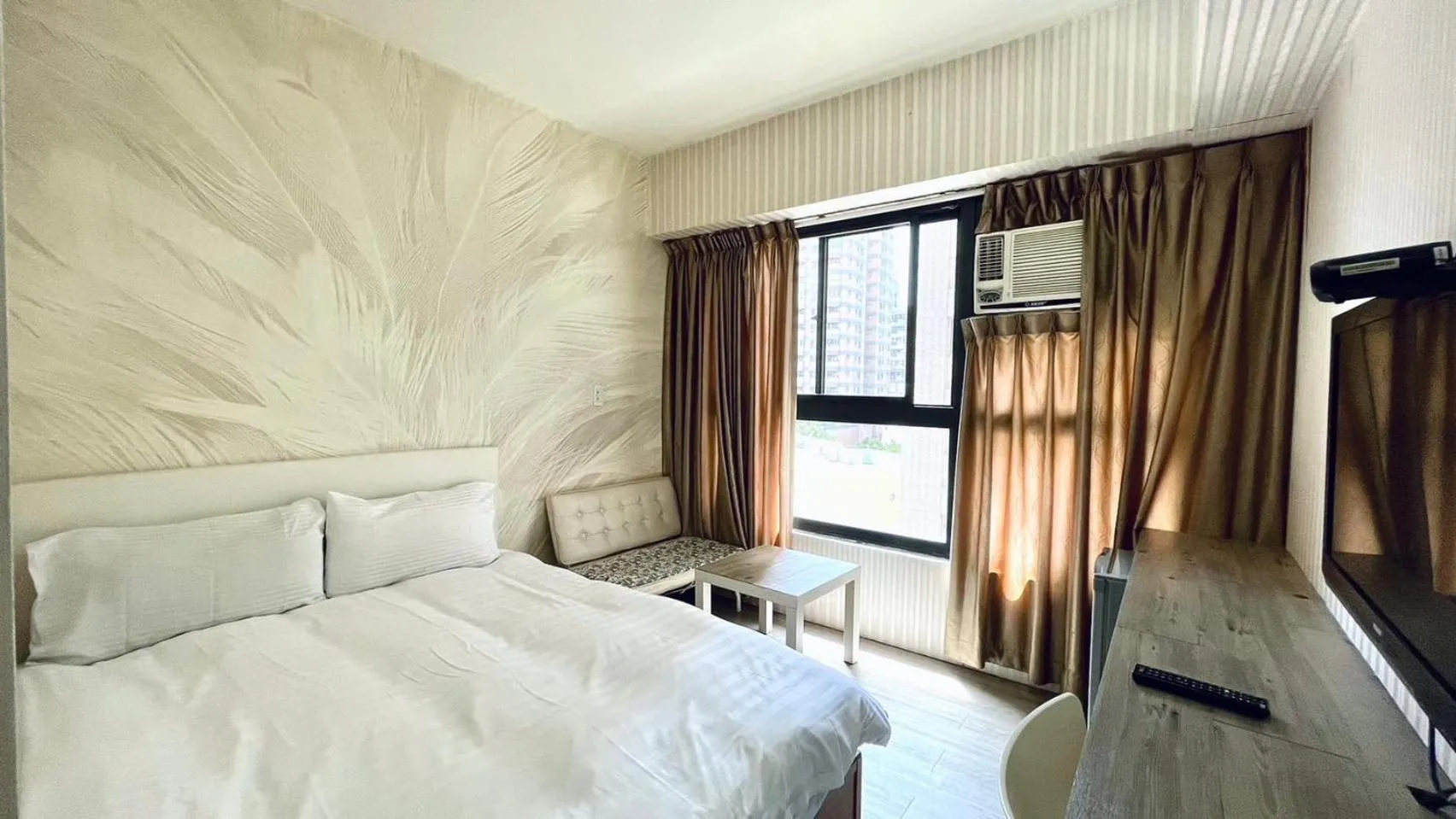 Bed in Feng Chia Hygge