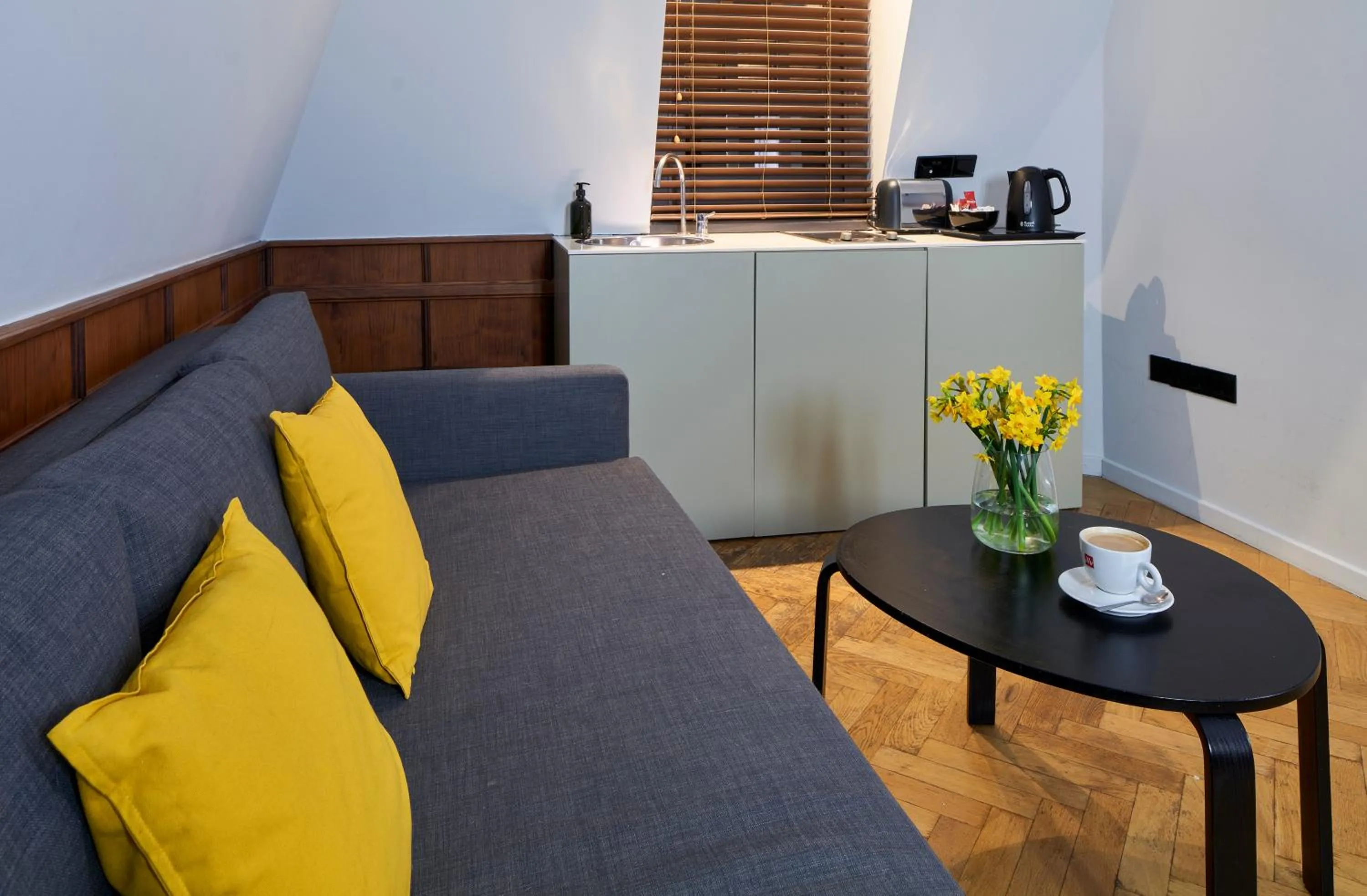 Seating area in London Paddington Apartments