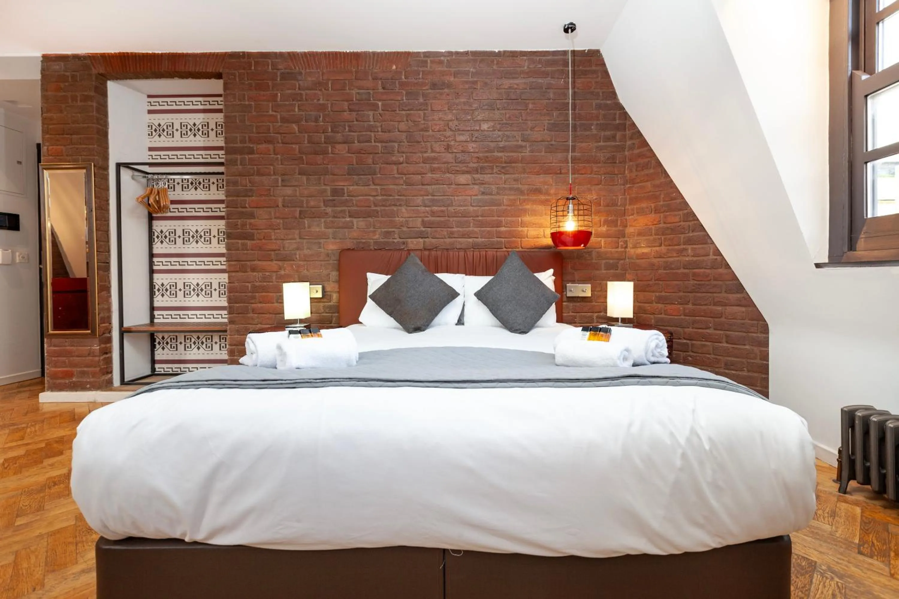 Bed in London Paddington Apartments