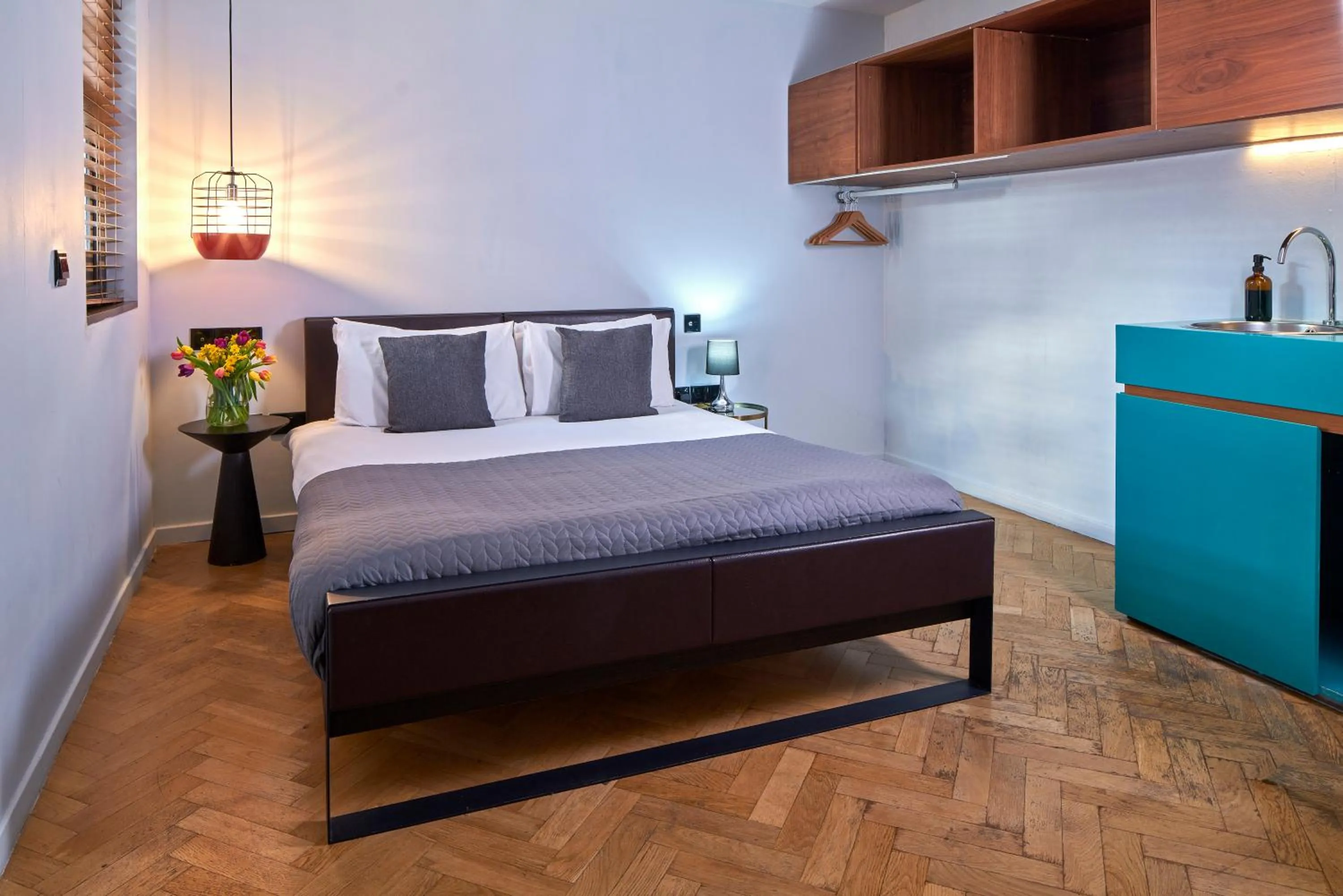 Bedroom, Bed in London Paddington Apartments