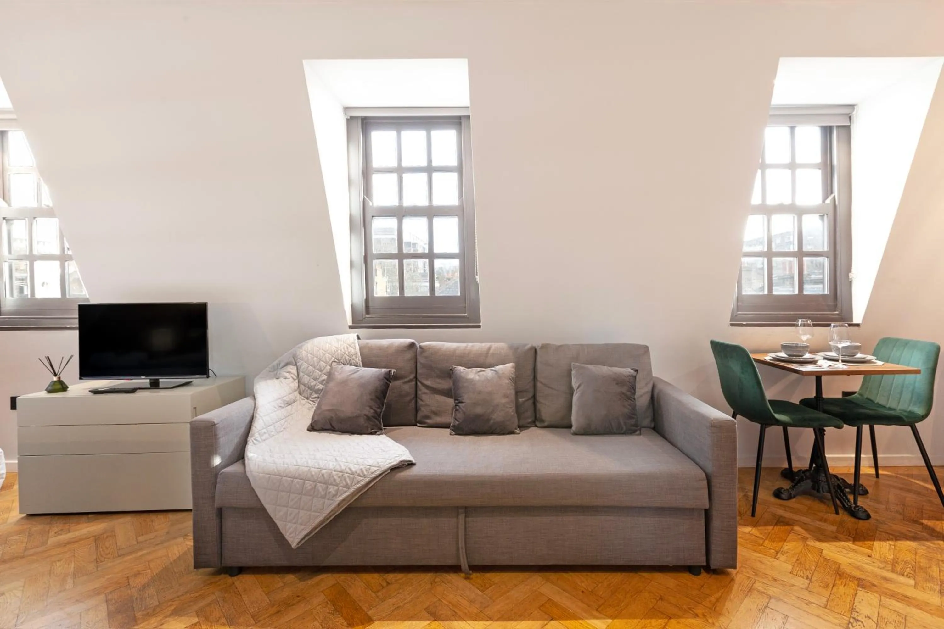 TV and multimedia in London Paddington Apartments