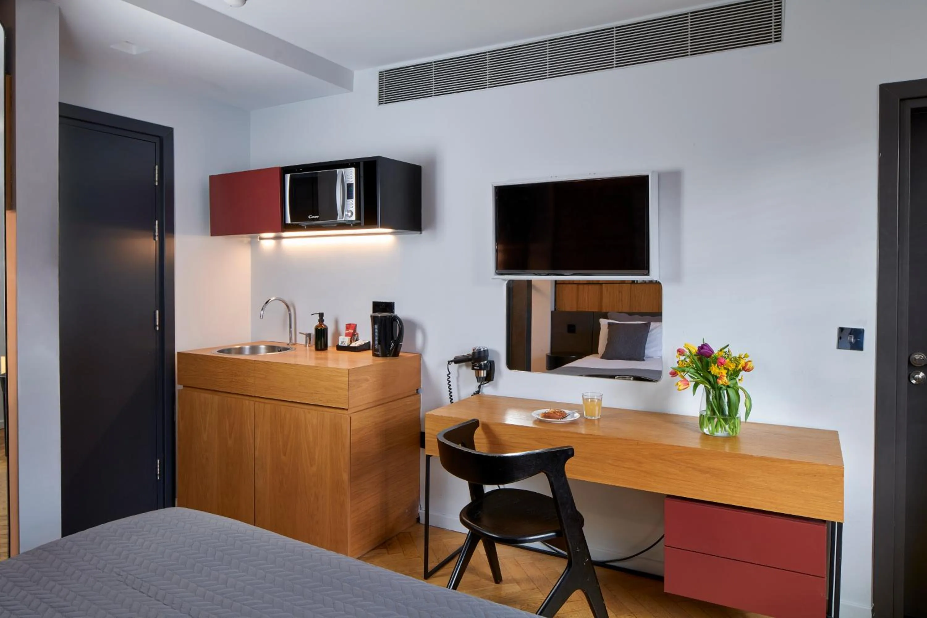 Kitchen or kitchenette in London Paddington Apartments
