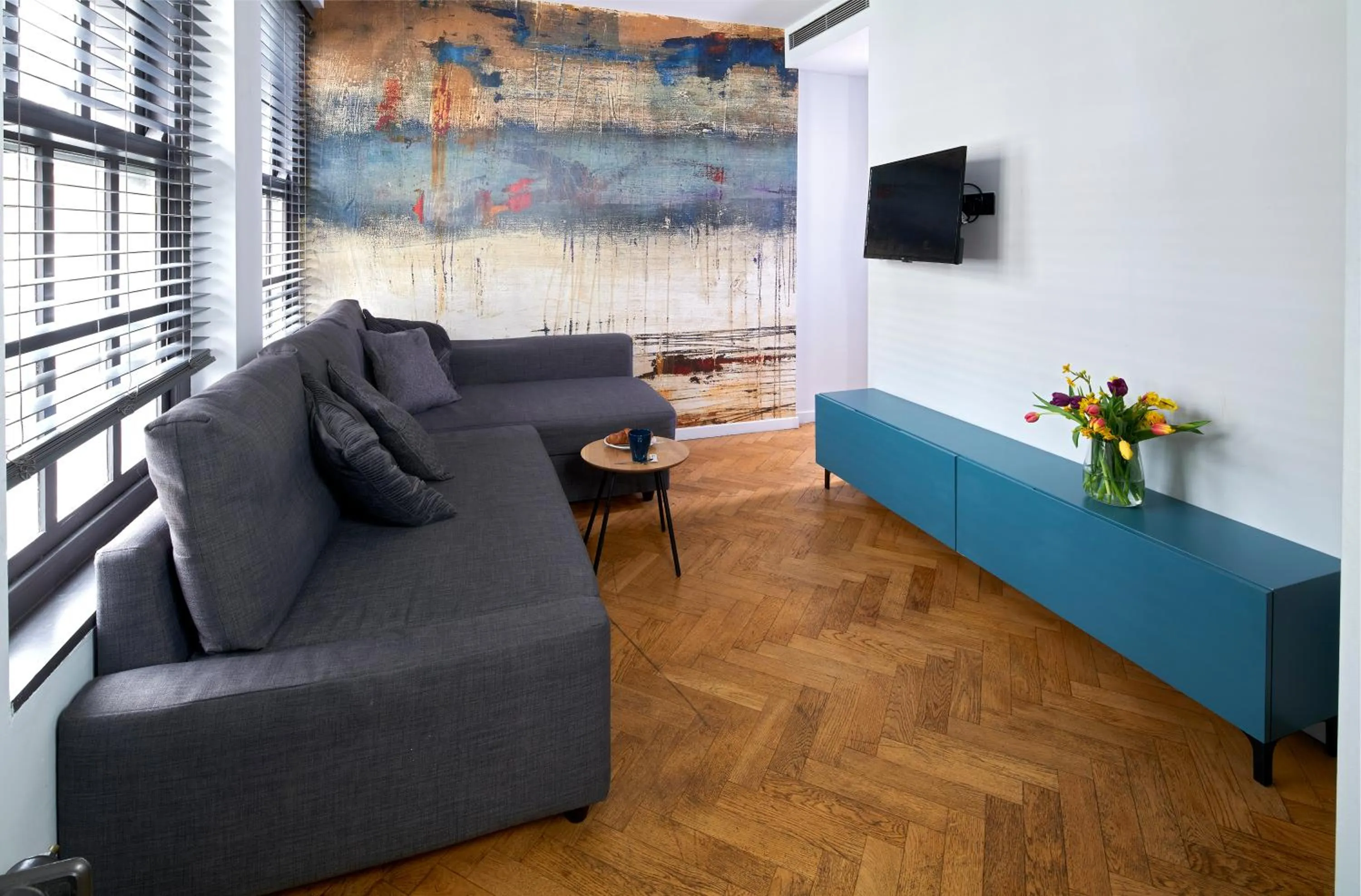 TV and multimedia in London Paddington Apartments