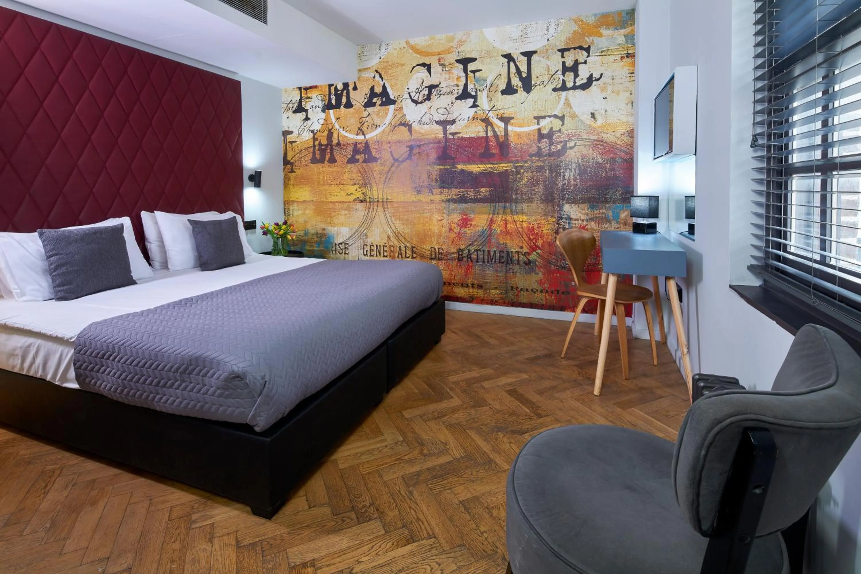 Bedroom, Bed in London Paddington Apartments