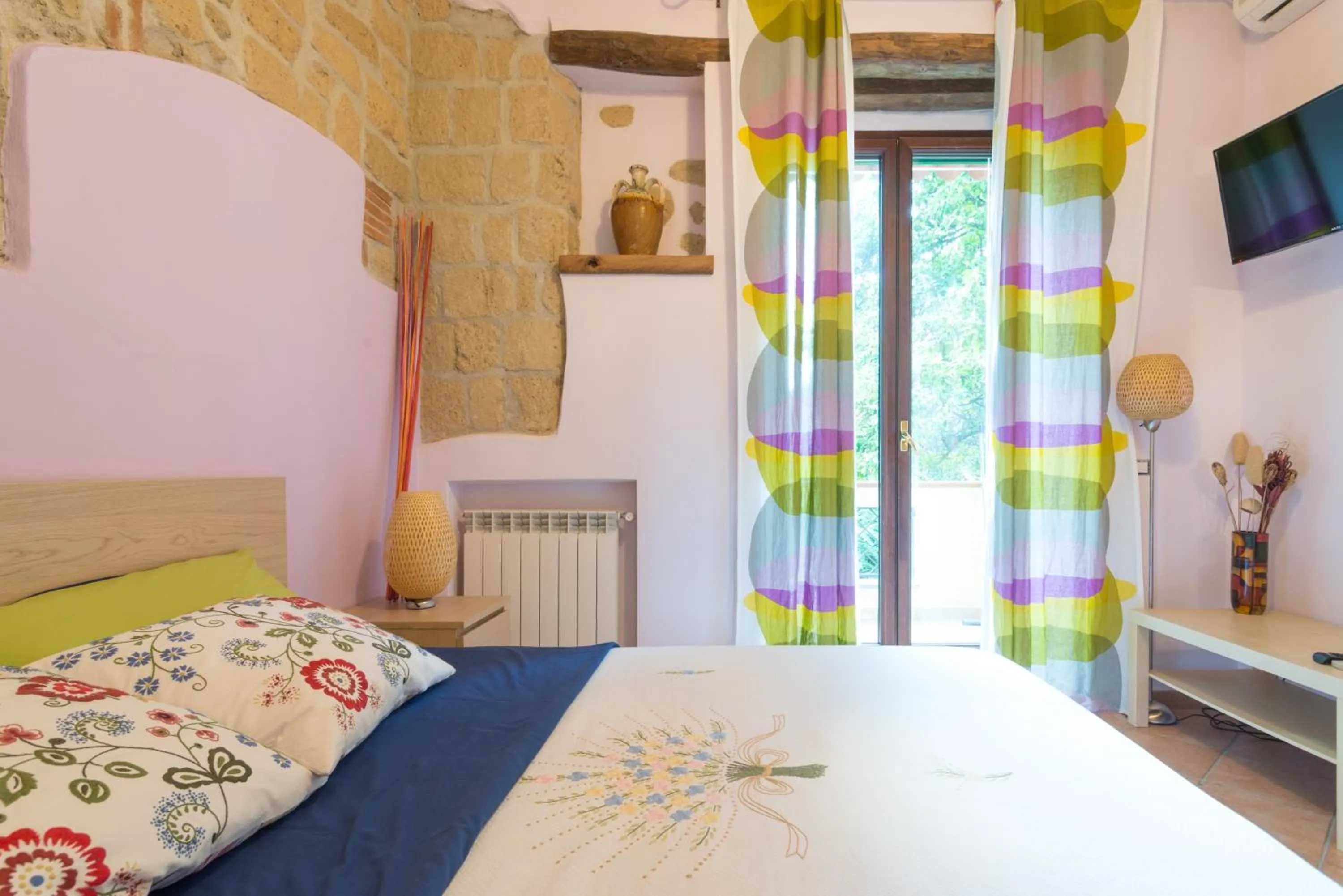 Photo of the whole room, Bed in Alla Corte del Re Dimora Storica