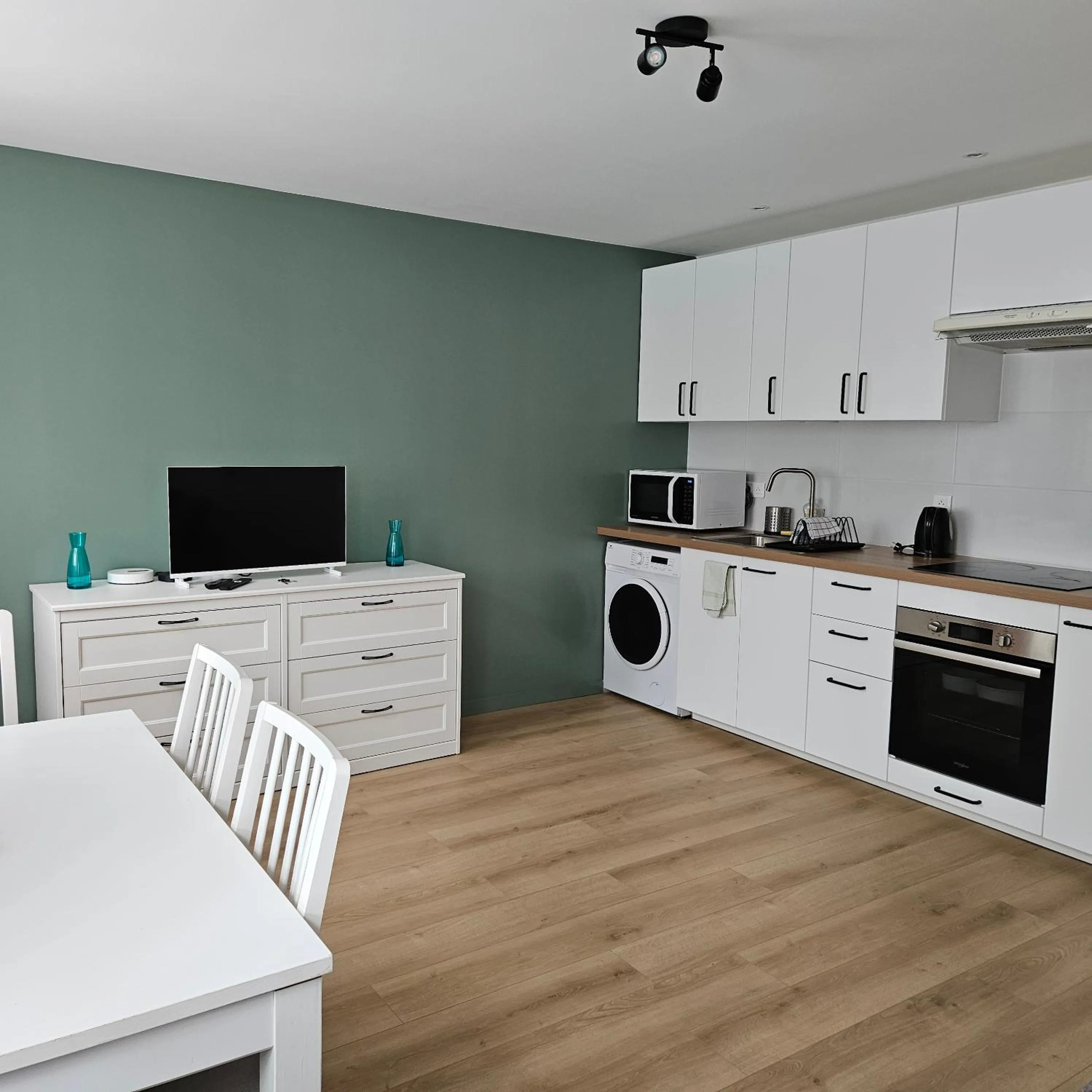 TV and multimedia in Résidence Hôtel Le Relais Amélie