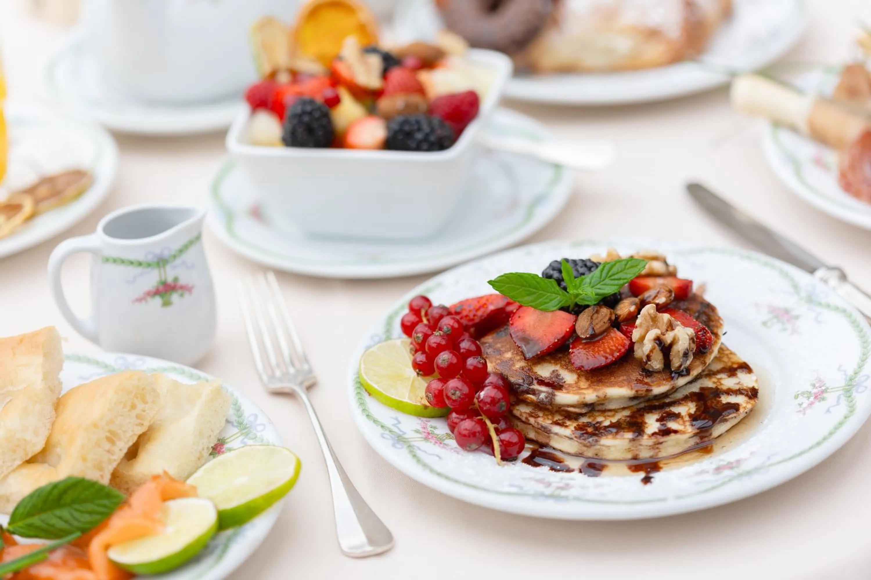 Restaurant/places to eat in Hotel Metropole