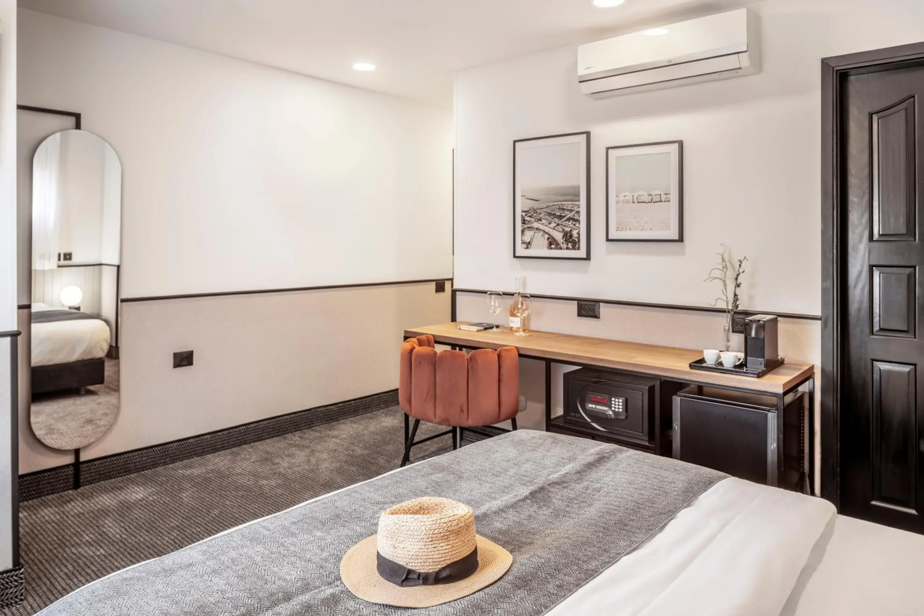 Photo of the whole room, Bed in The New Port Hotel TLV Photo of the whole room, Bed in The New Port Hotel TLV