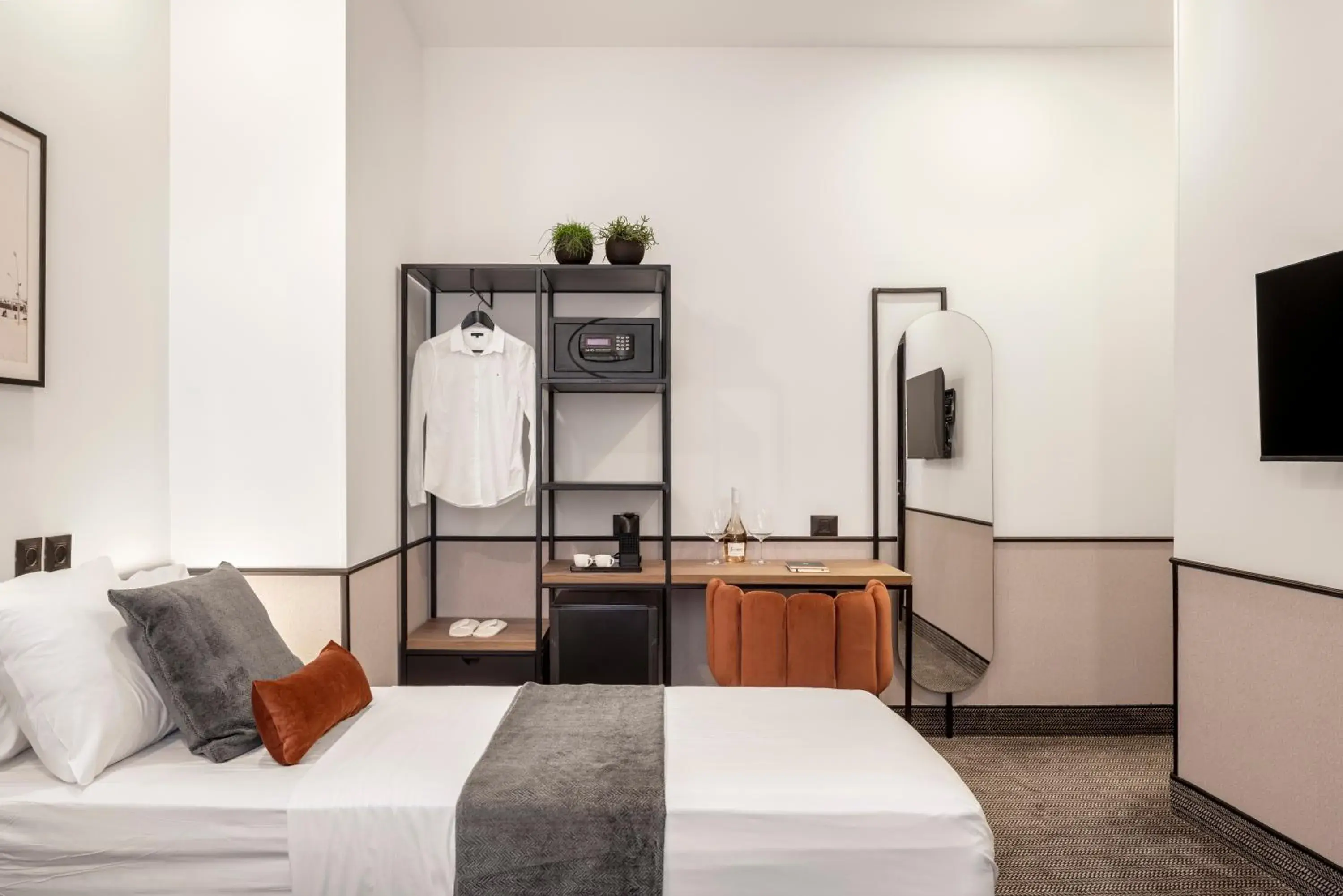 Photo of the whole room, Bed in The New Port Hotel TLV Photo of the whole room, Bed in The New Port Hotel TLV