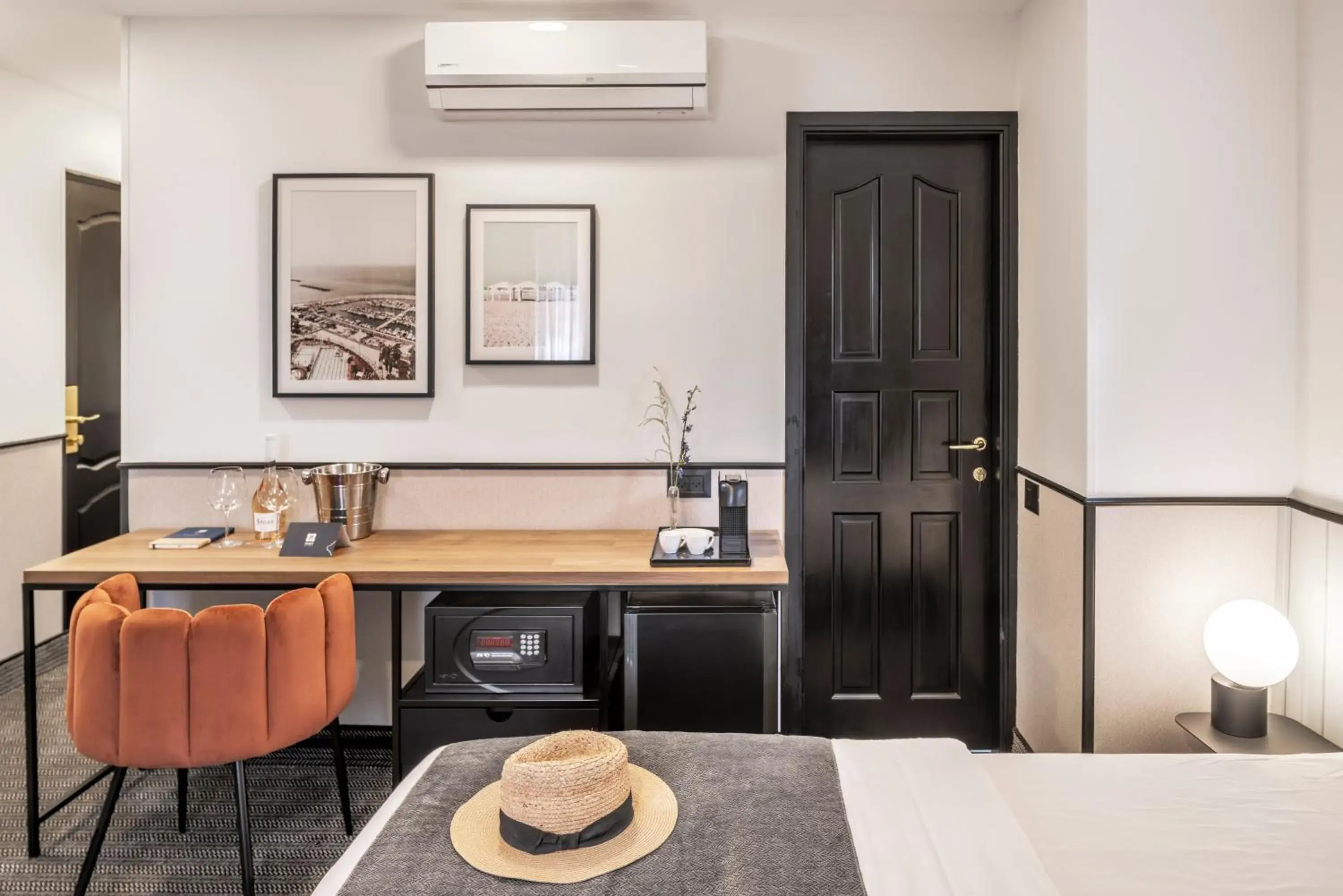 Photo of the whole room in The New Port Hotel TLV Photo of the whole room in The New Port Hotel TLV