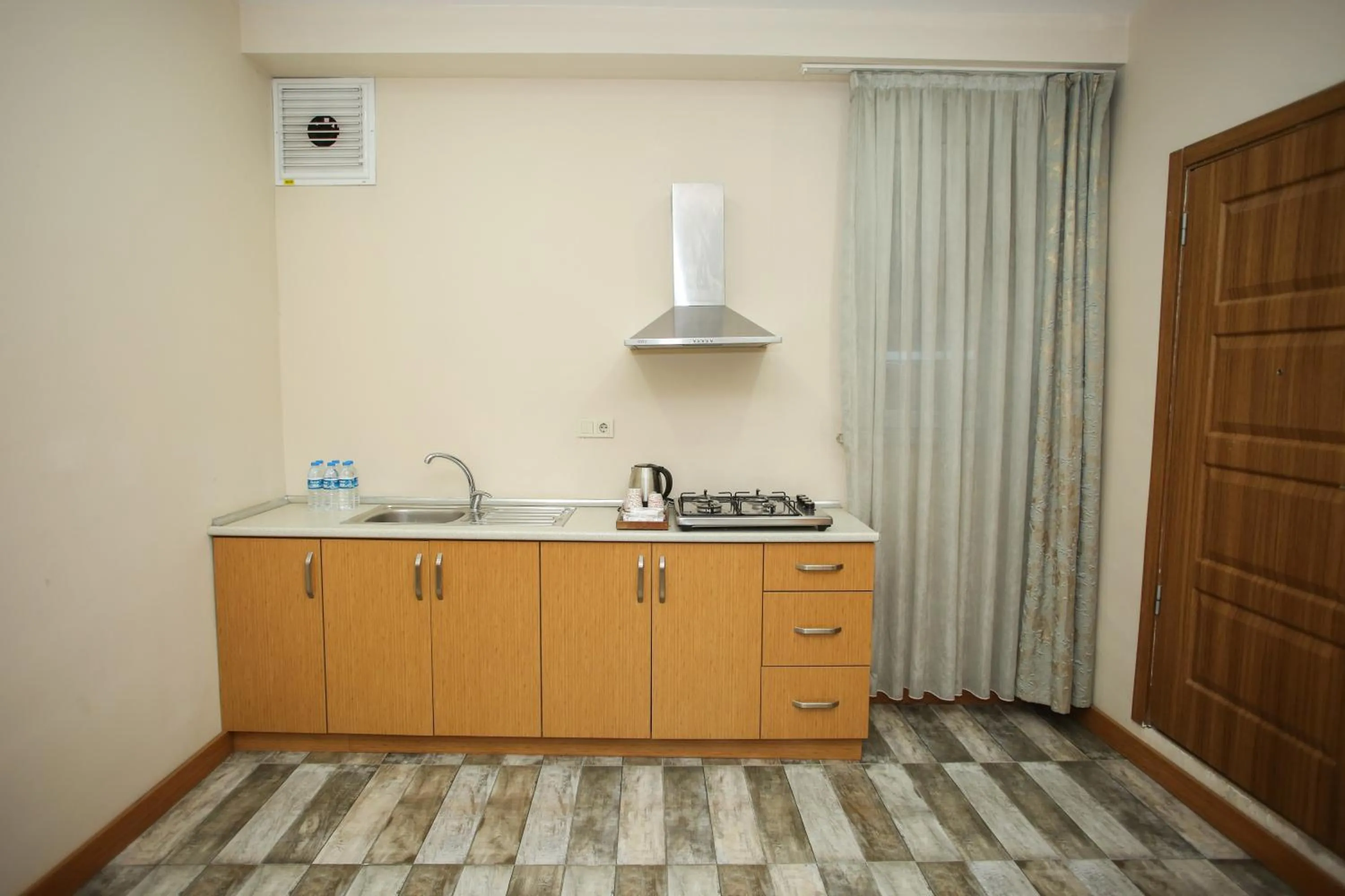 kitchen in Quantum Hotel