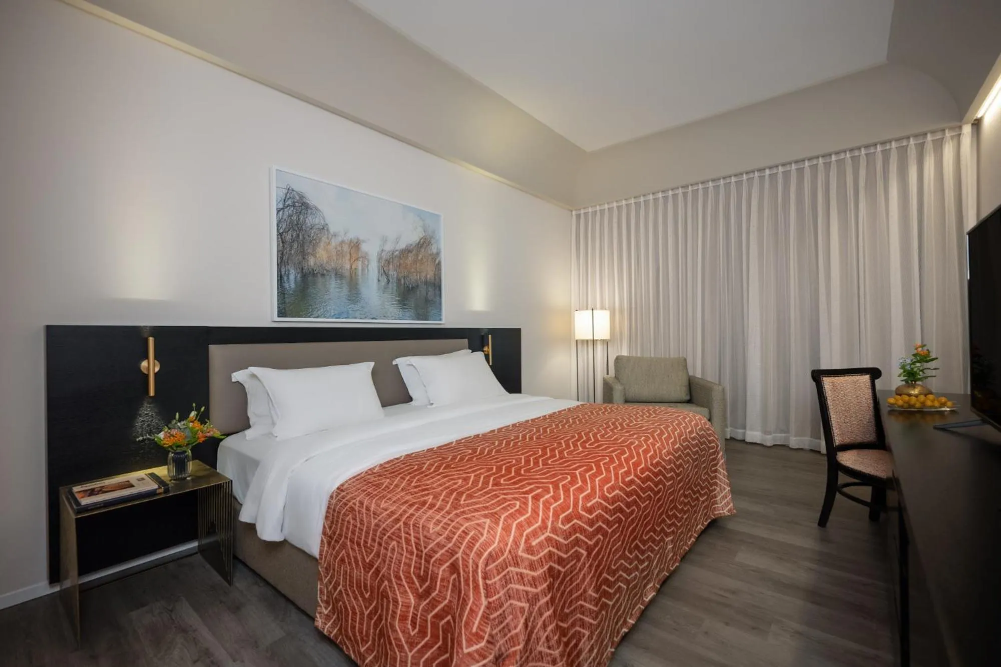 Bed in Dan Jerusalem Hotel