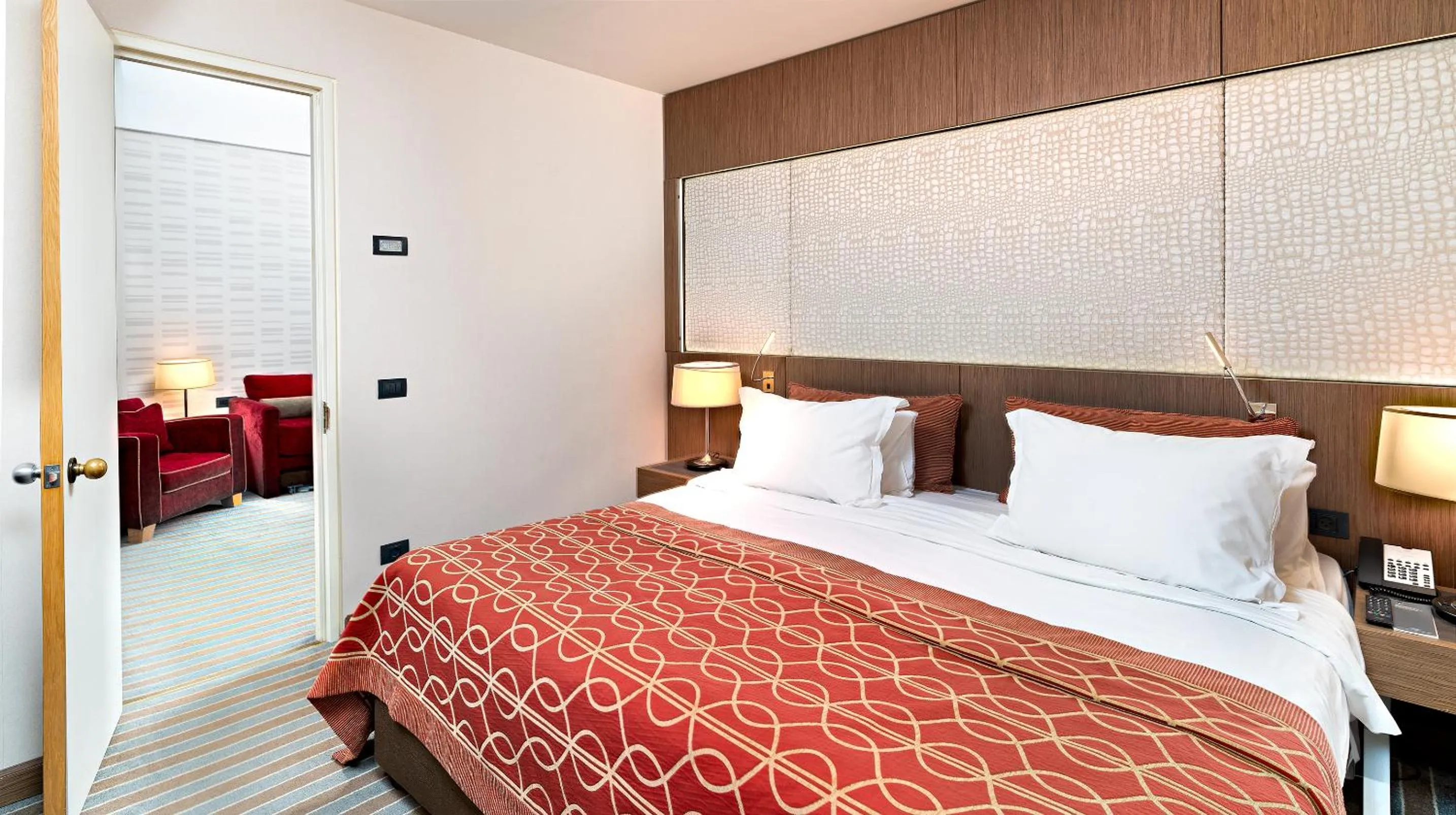 Bed in Dan Jerusalem Hotel