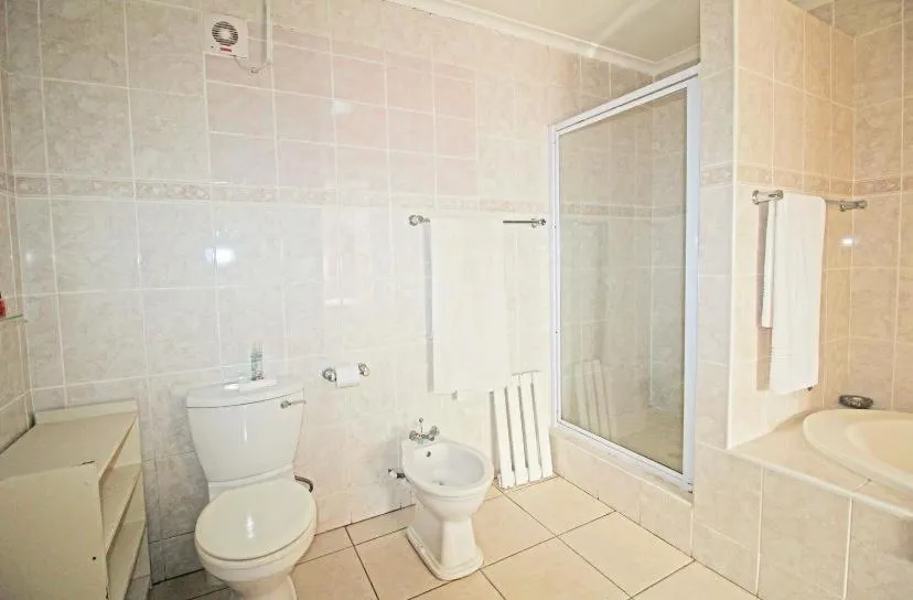 Bathroom in Au Plais De Langebaan at Palm Tree Villa