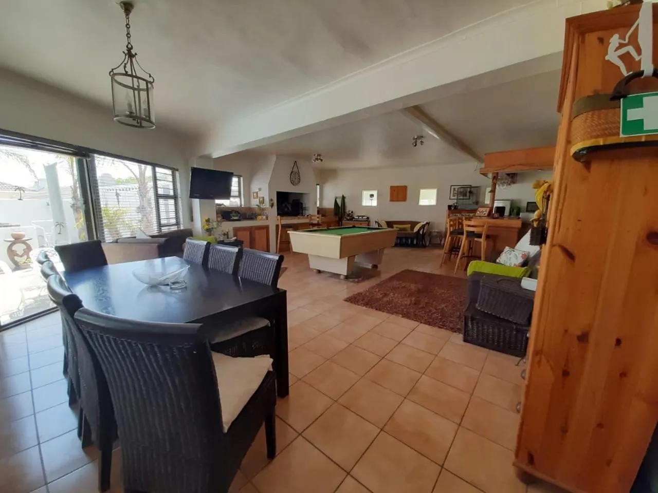 Communal lounge/ TV room in Au Plais De Langebaan at Palm Tree Villa