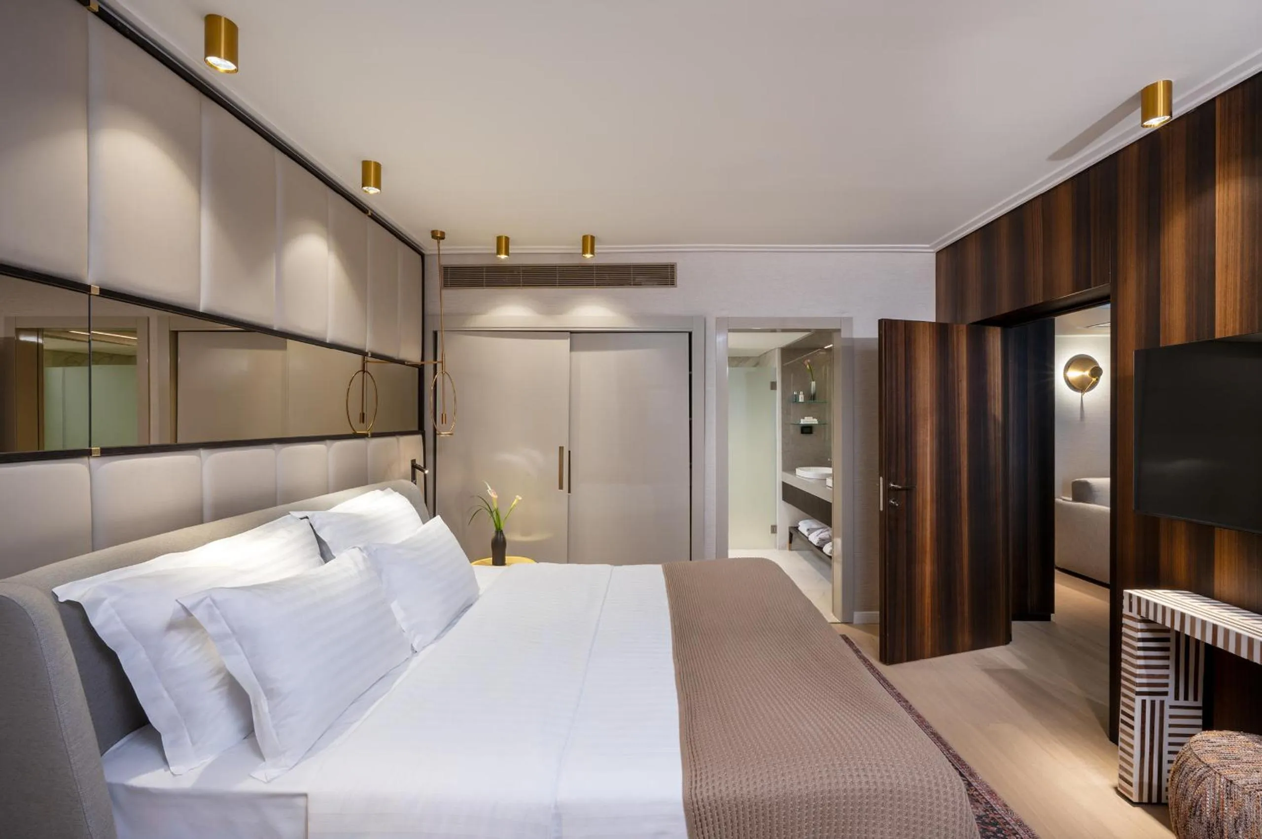 Bed in The Inbal Jerusalem