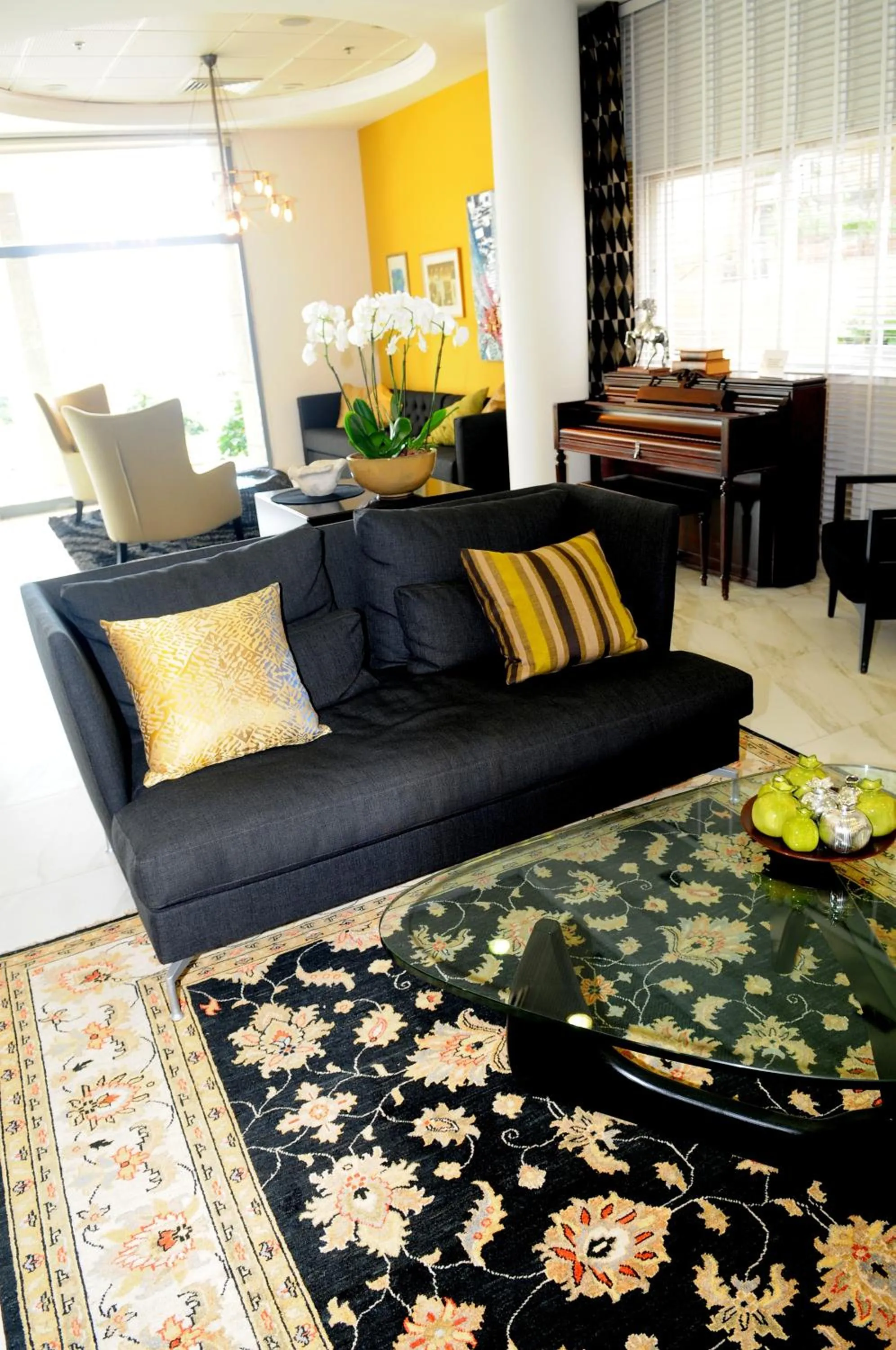 Seating area in Maxim Design Hotel 3 Star Superior