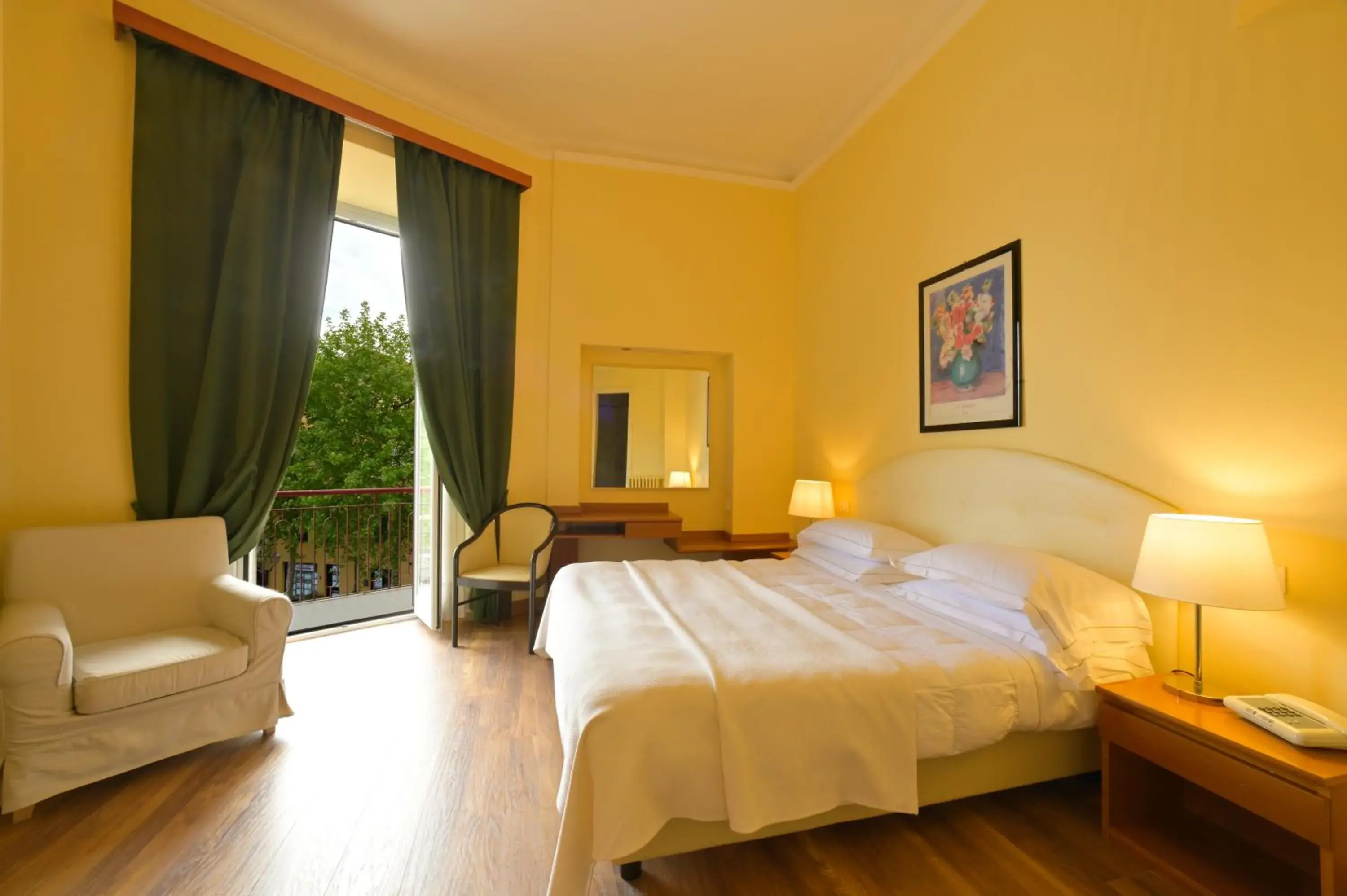 Photo of the whole room in Hotel Europa & Concordia Photo of the whole room in Hotel Europa & Concordia