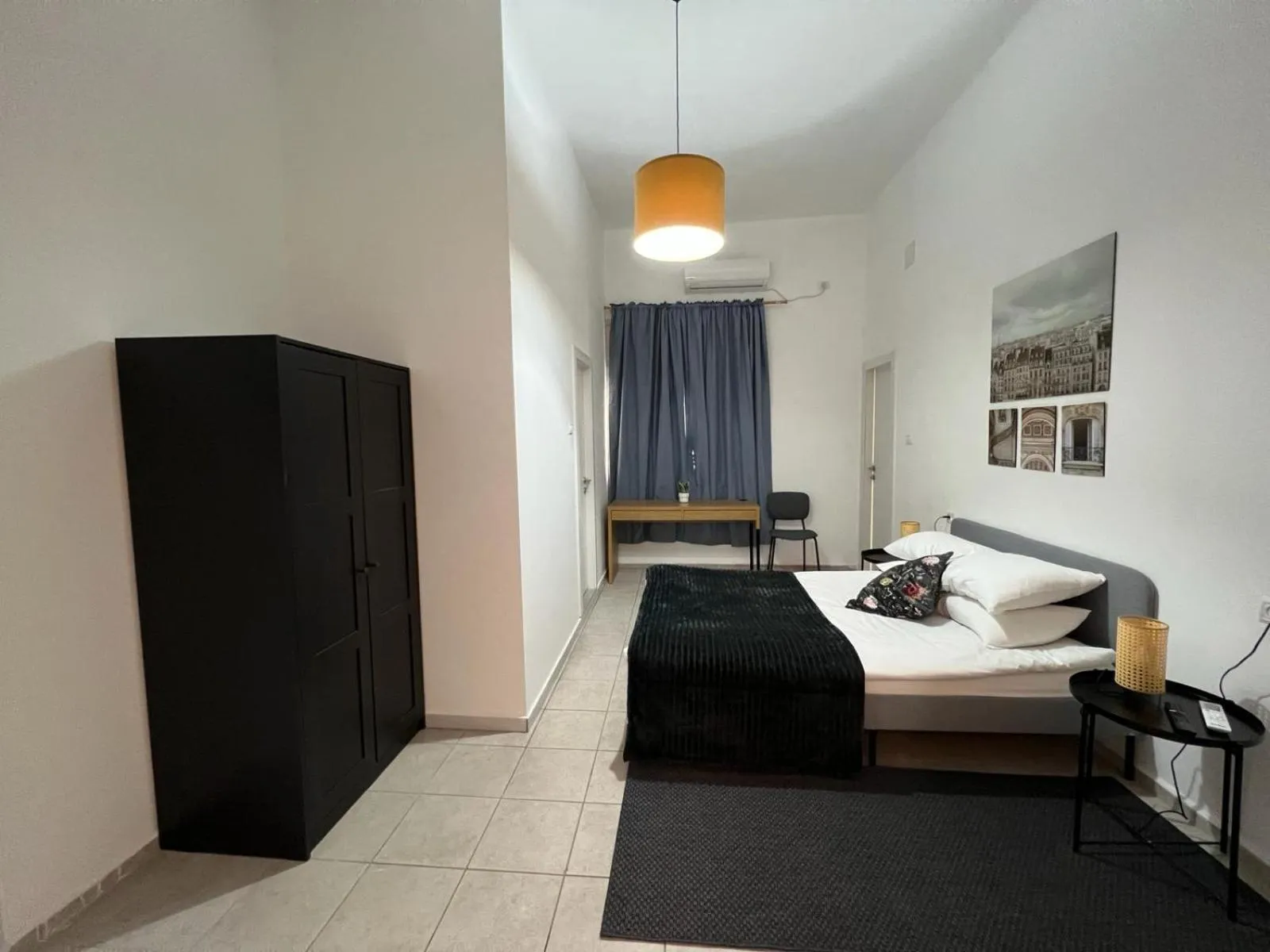 Bedroom, Bed in Eden Hotel