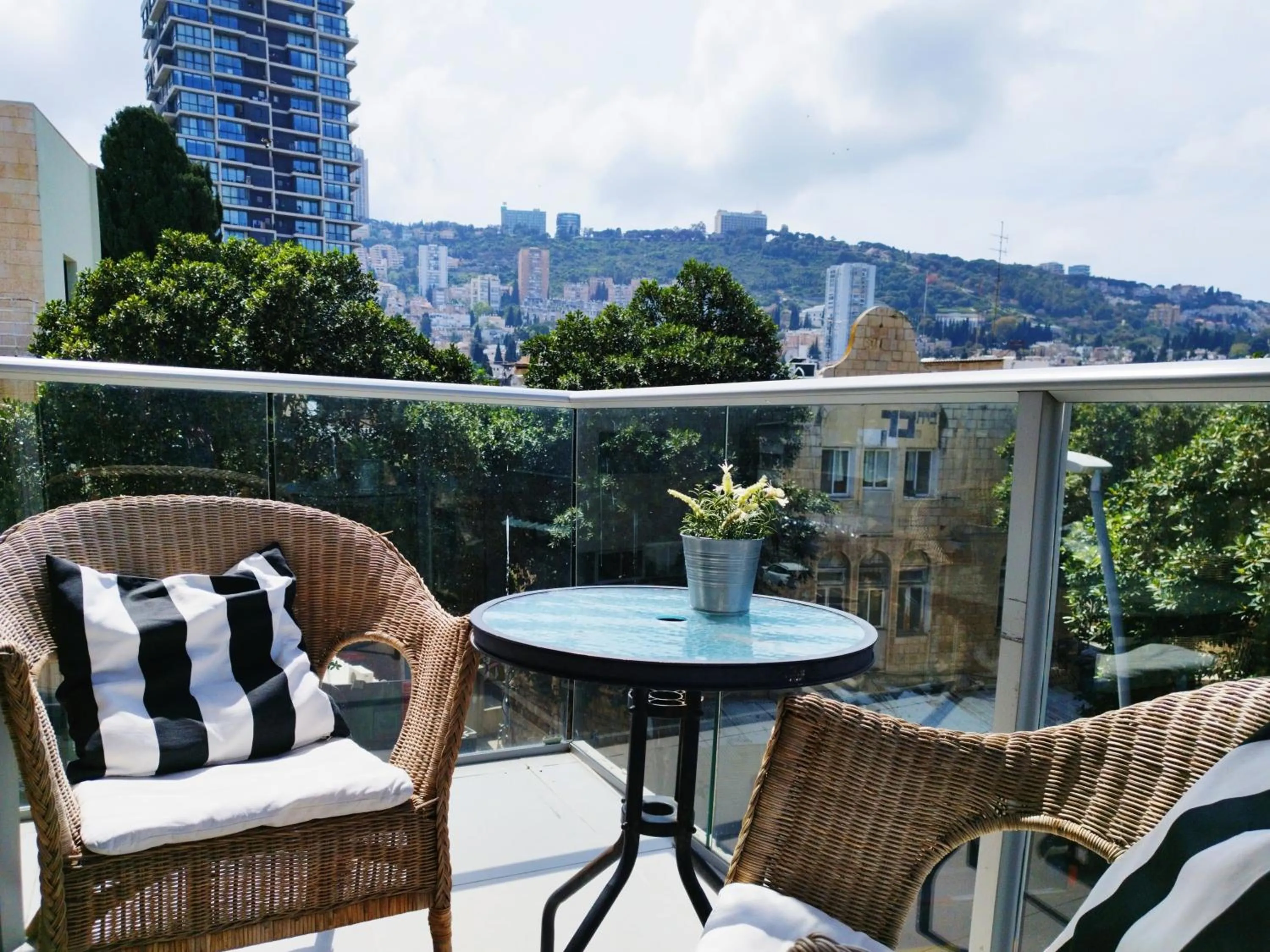 Balcony/Terrace in Eden Hotel