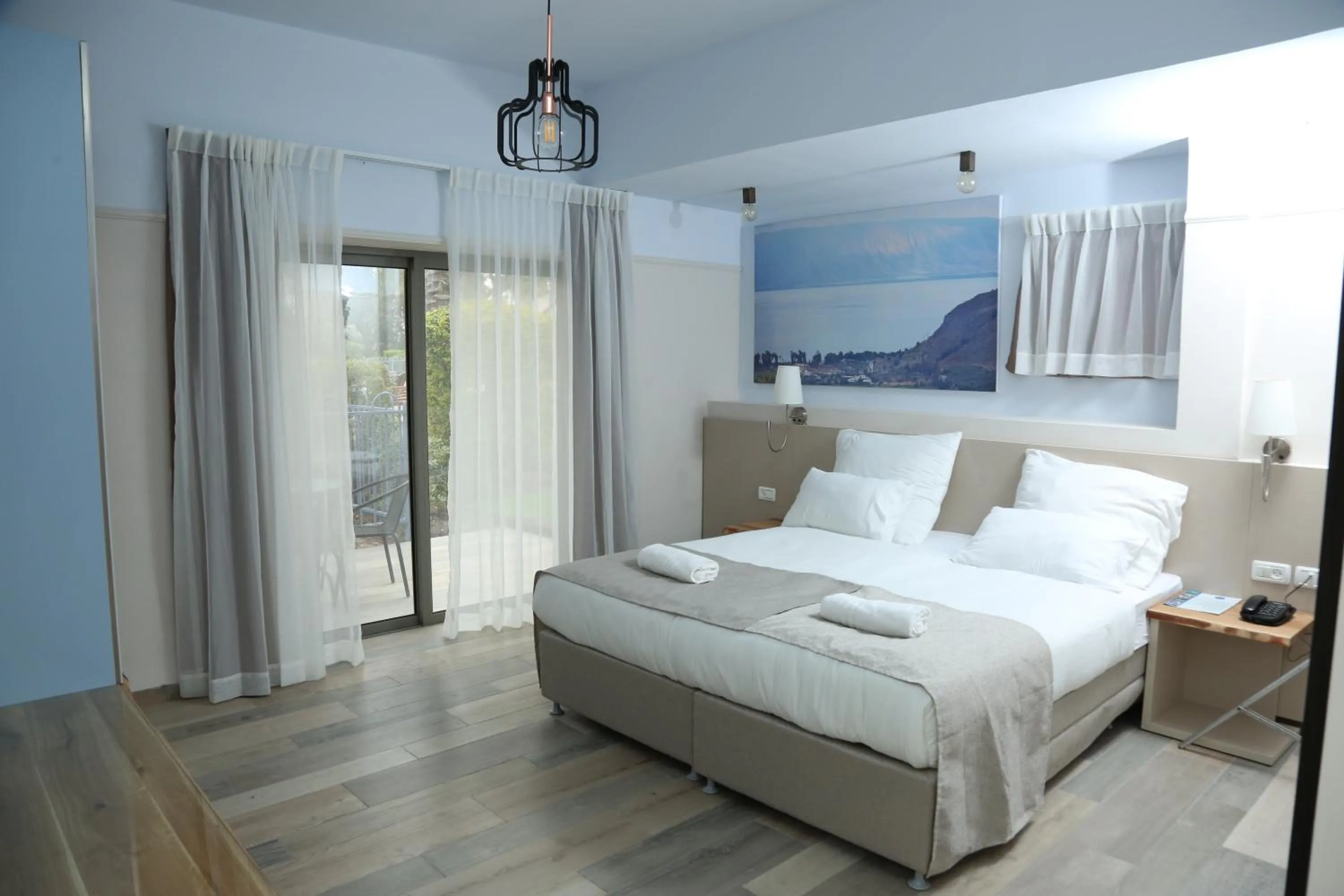 Bed in Jacob Ohalo Kinneret