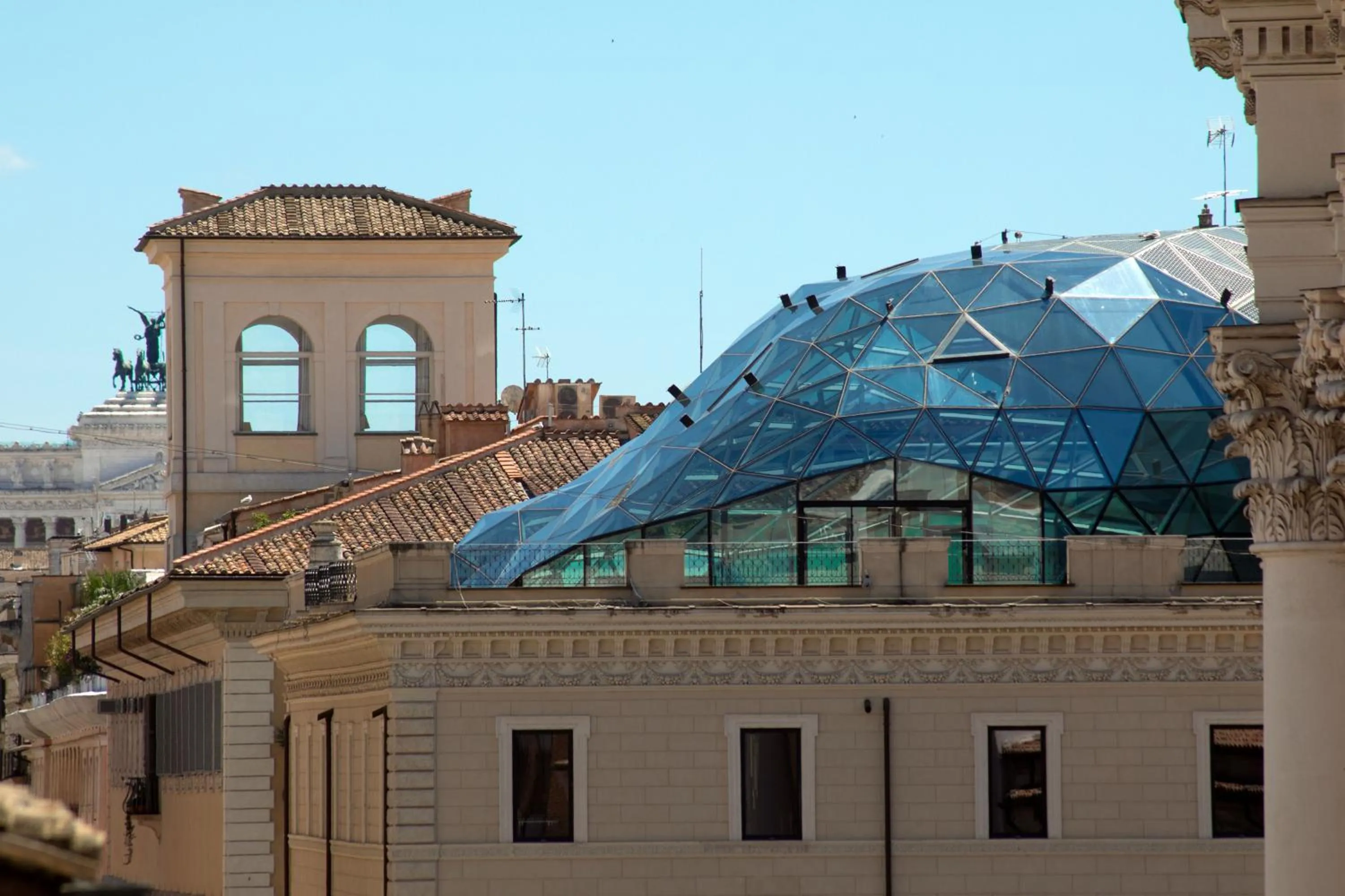 Neighbourhood in Stay Inn Rome Via Del Corso