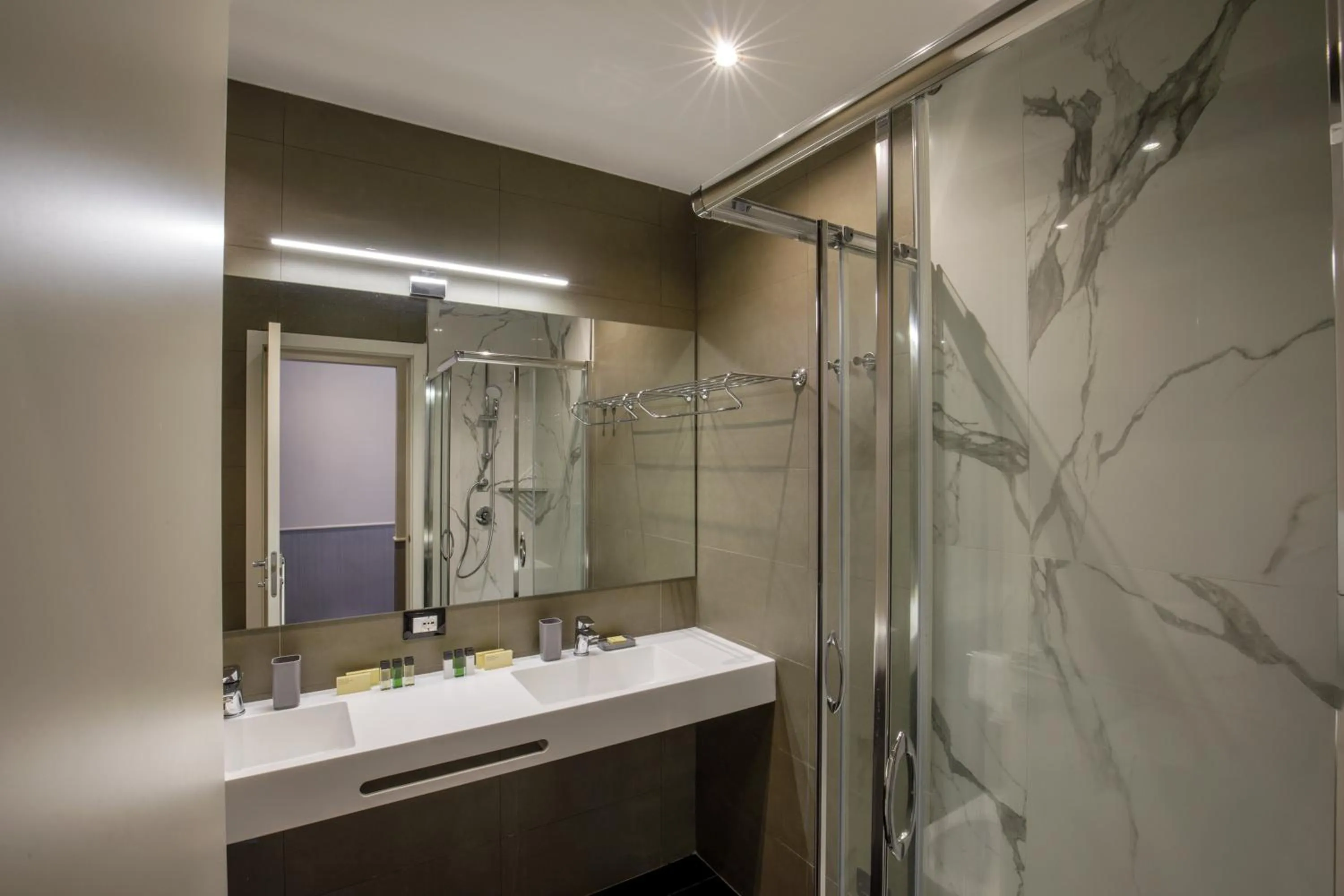 Shower in Stay Inn Rome Via Del Corso